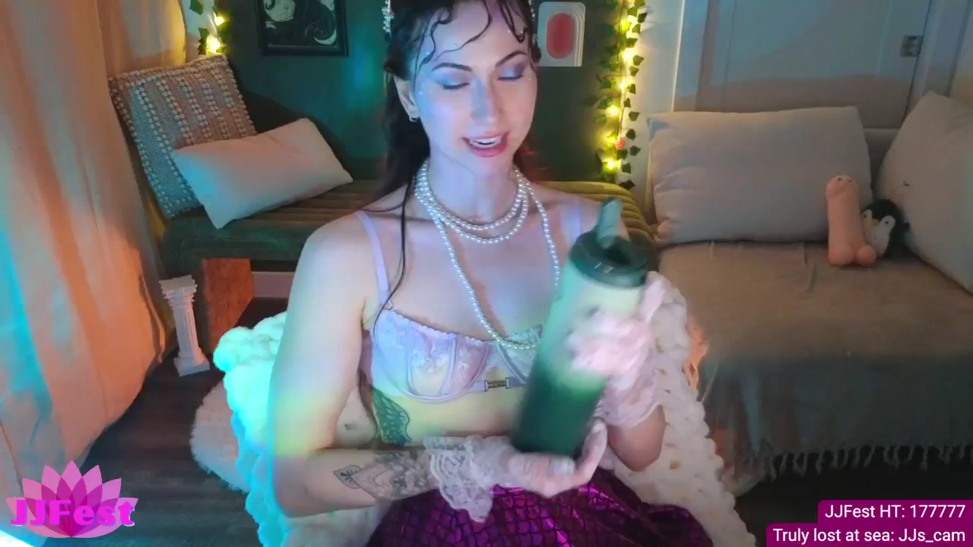 Gallery image thumbnail from JordynJaci's myfreecams stream on, 04/07/2025, 03:58 image 19 of 20