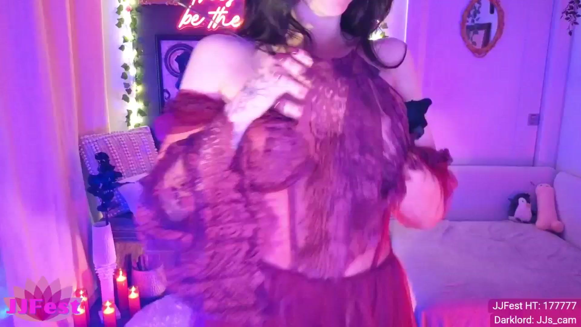 Gallery image thumbnail from JordynJaci's myfreecams stream on, 04/14/2025, 01:39 image 1 of 20