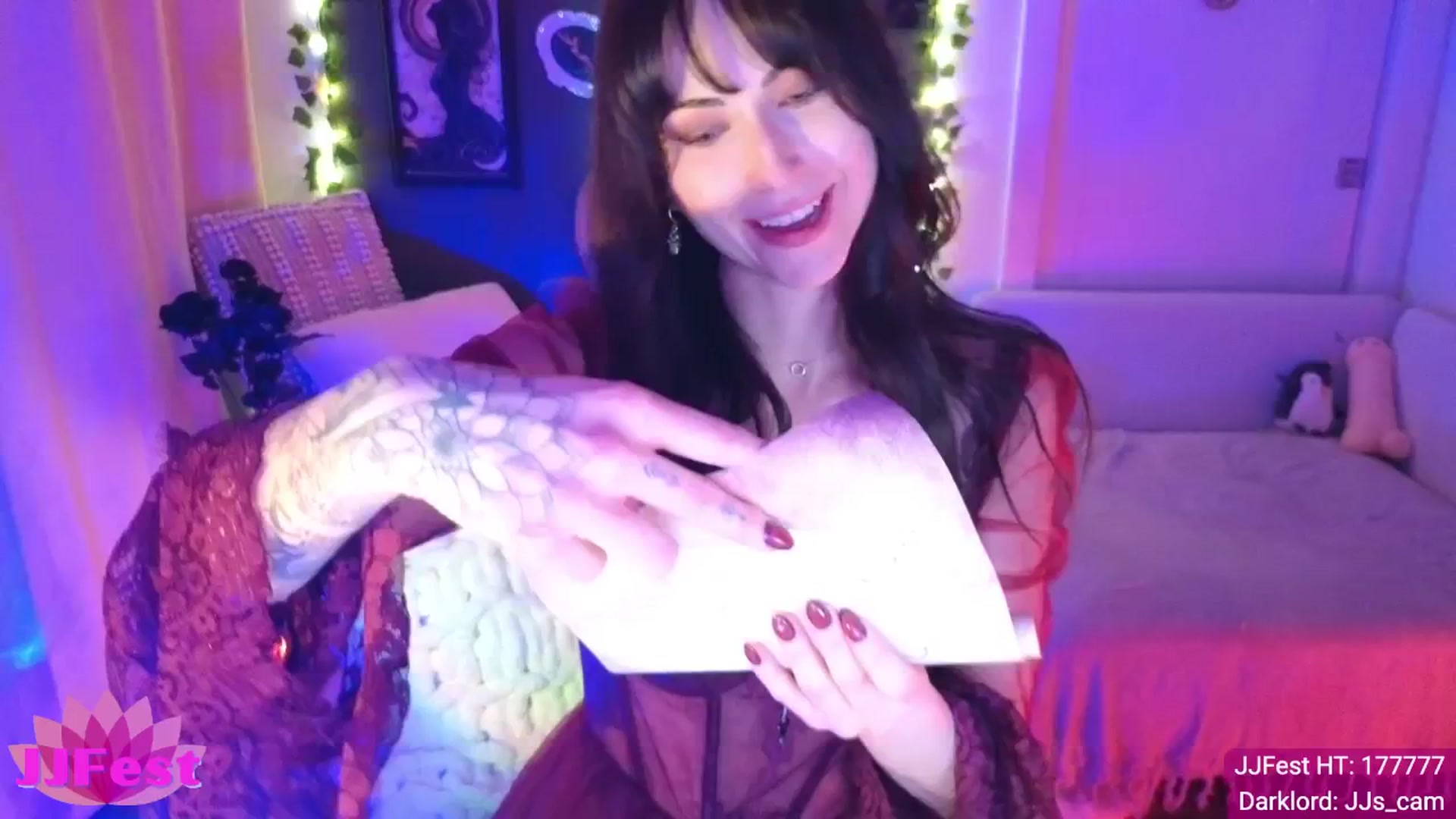 Gallery image thumbnail from JordynJaci's myfreecams stream on, 04/14/2025, 01:39 image 5 of 20