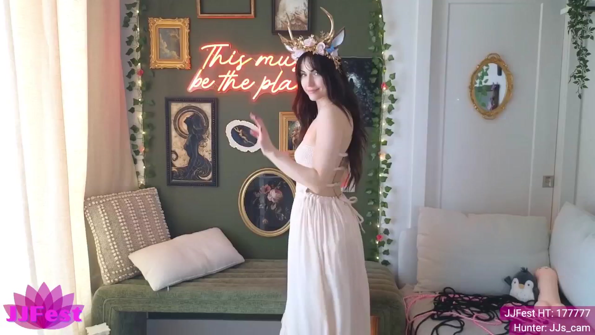 Gallery image thumbnail from JordynJaci's myfreecams stream on, 04/17/2025, 19:58 image 9 of 20