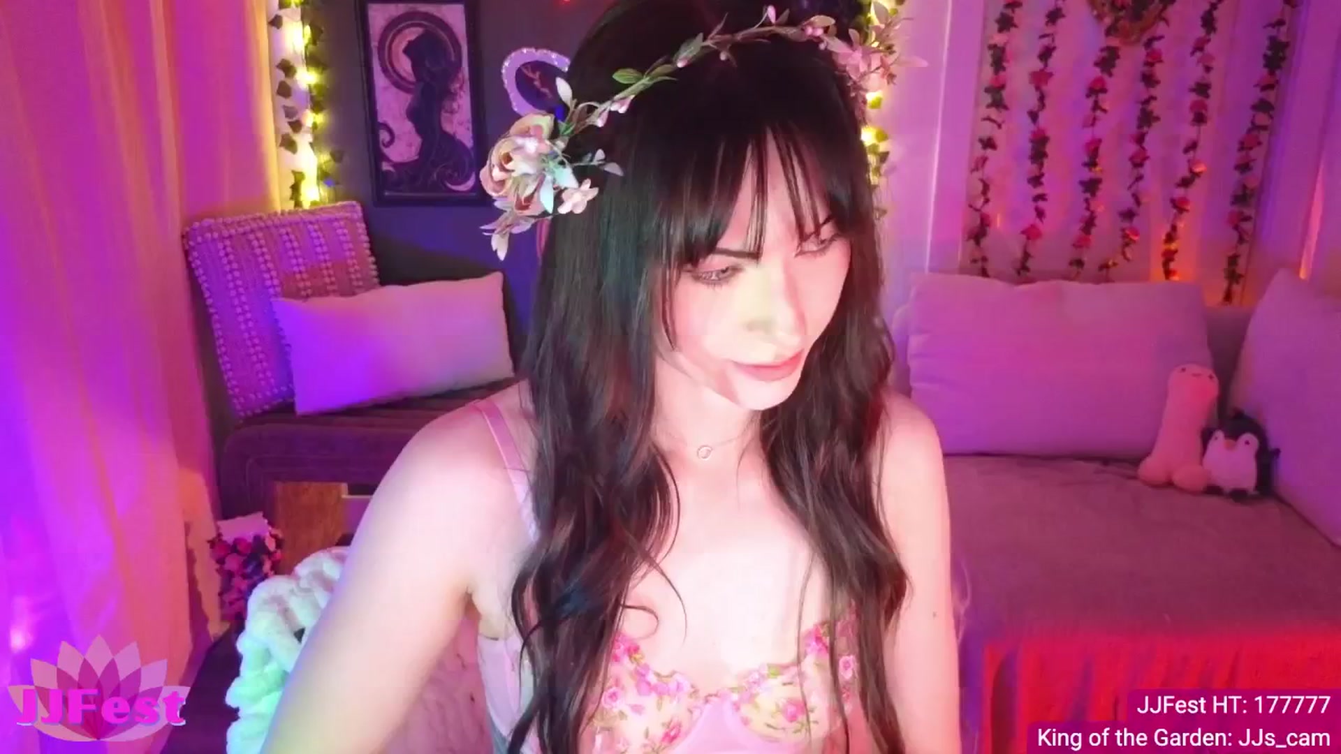 Gallery image thumbnail from JordynJaci's myfreecams stream on, 04/22/2025, 03:43 image 3 of 20
