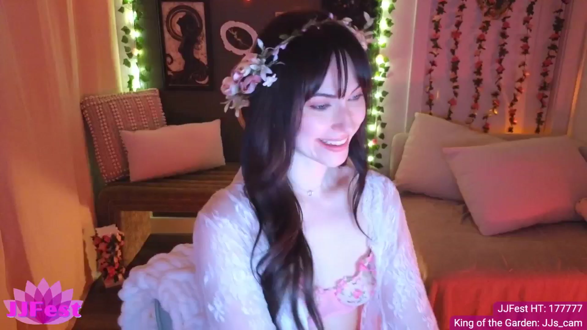 Gallery image thumbnail from JordynJaci's myfreecams stream on, 04/22/2025, 03:43 image 13 of 20