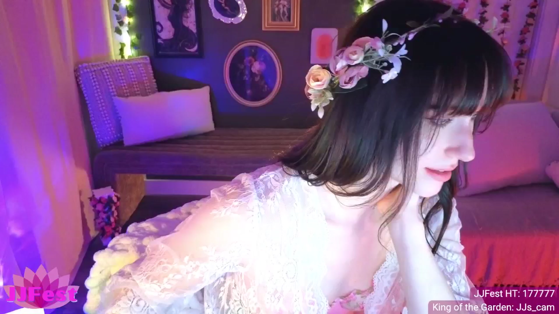 Gallery image thumbnail from JordynJaci's myfreecams stream on, 04/22/2025, 03:43 image 10 of 20