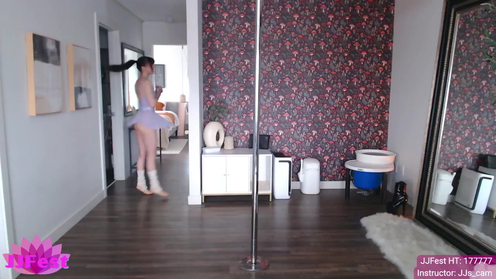 Gallery image thumbnail from JordynJaci's myfreecams stream on, 04/22/2025, 19:25 image 4 of 20