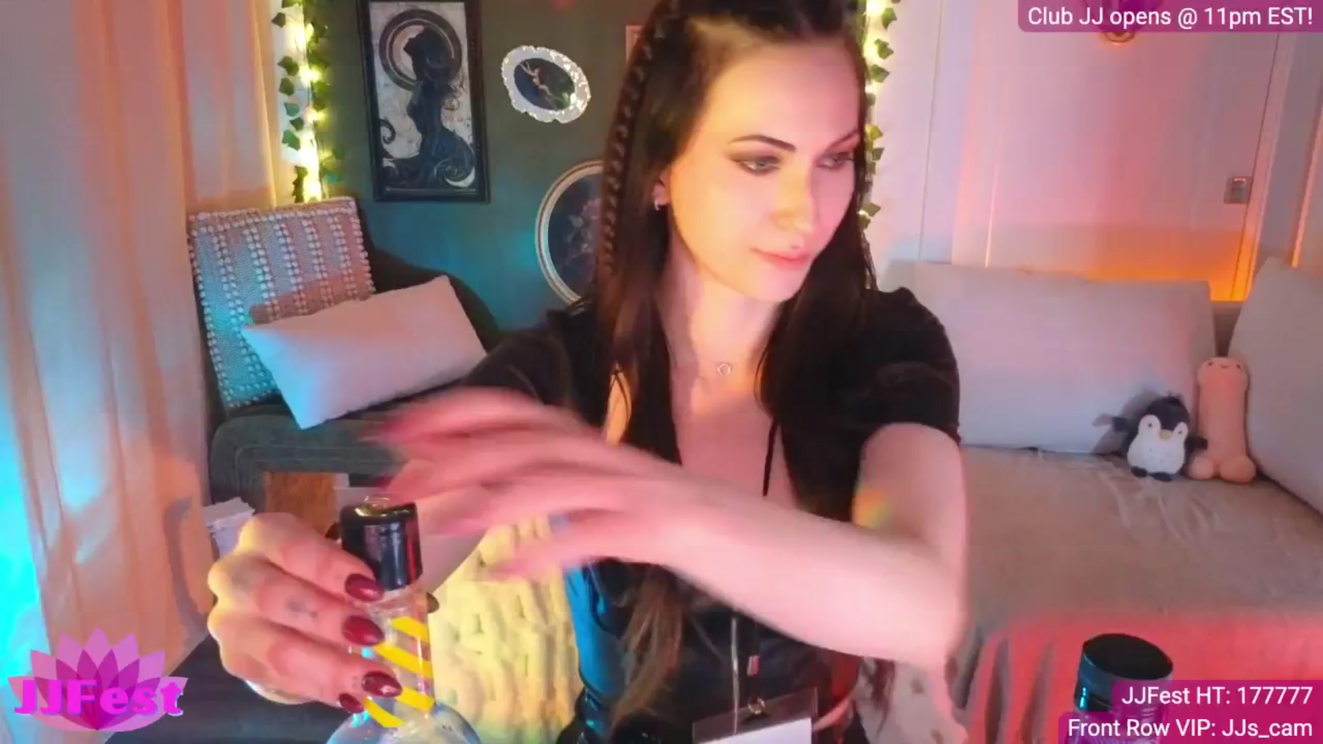 Gallery image thumbnail from JordynJaci's myfreecams stream on, 04/27/2025, 02:55 image 7 of 20