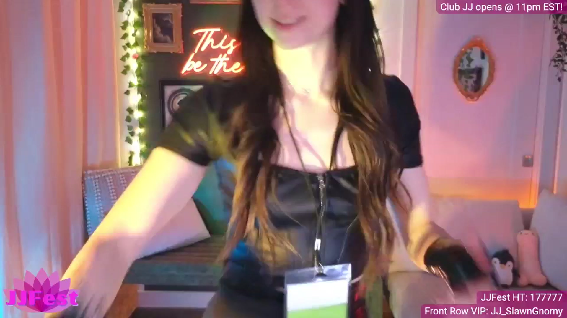 Gallery image thumbnail from JordynJaci's myfreecams stream on, 04/27/2025, 02:55 image 18 of 20
