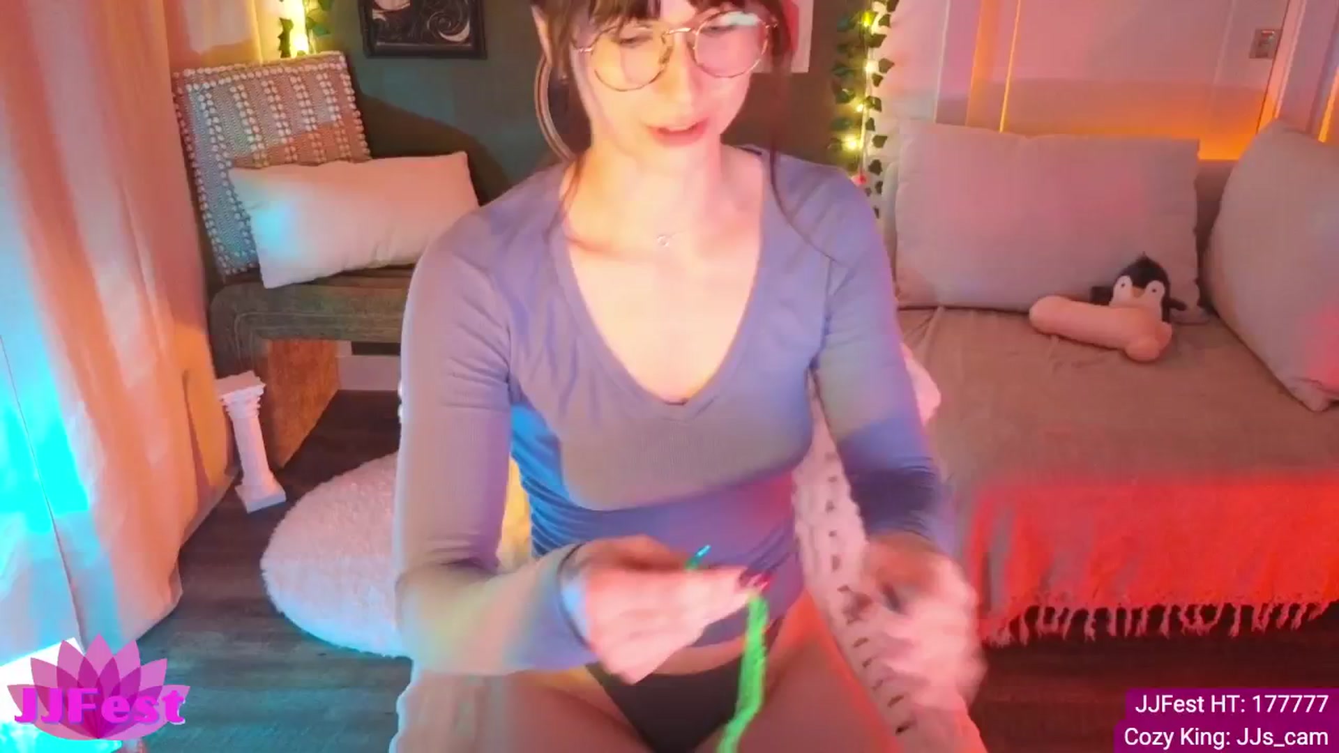 Gallery image thumbnail from JordynJaci's myfreecams stream on, 04/29/2025, 02:01 image 6 of 20