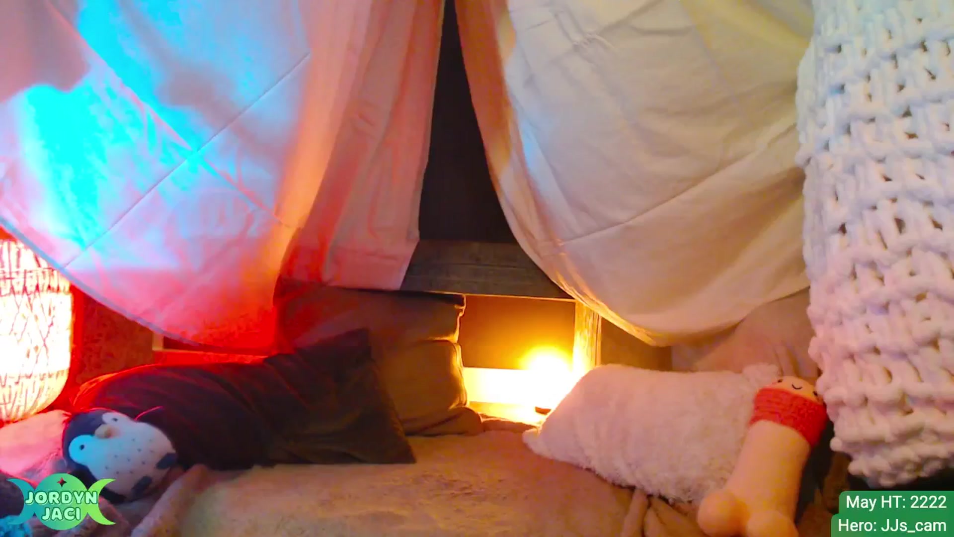 Gallery image thumbnail from JordynJaci's myfreecams stream on, 05/14/2025, 05:08 image 18 of 20