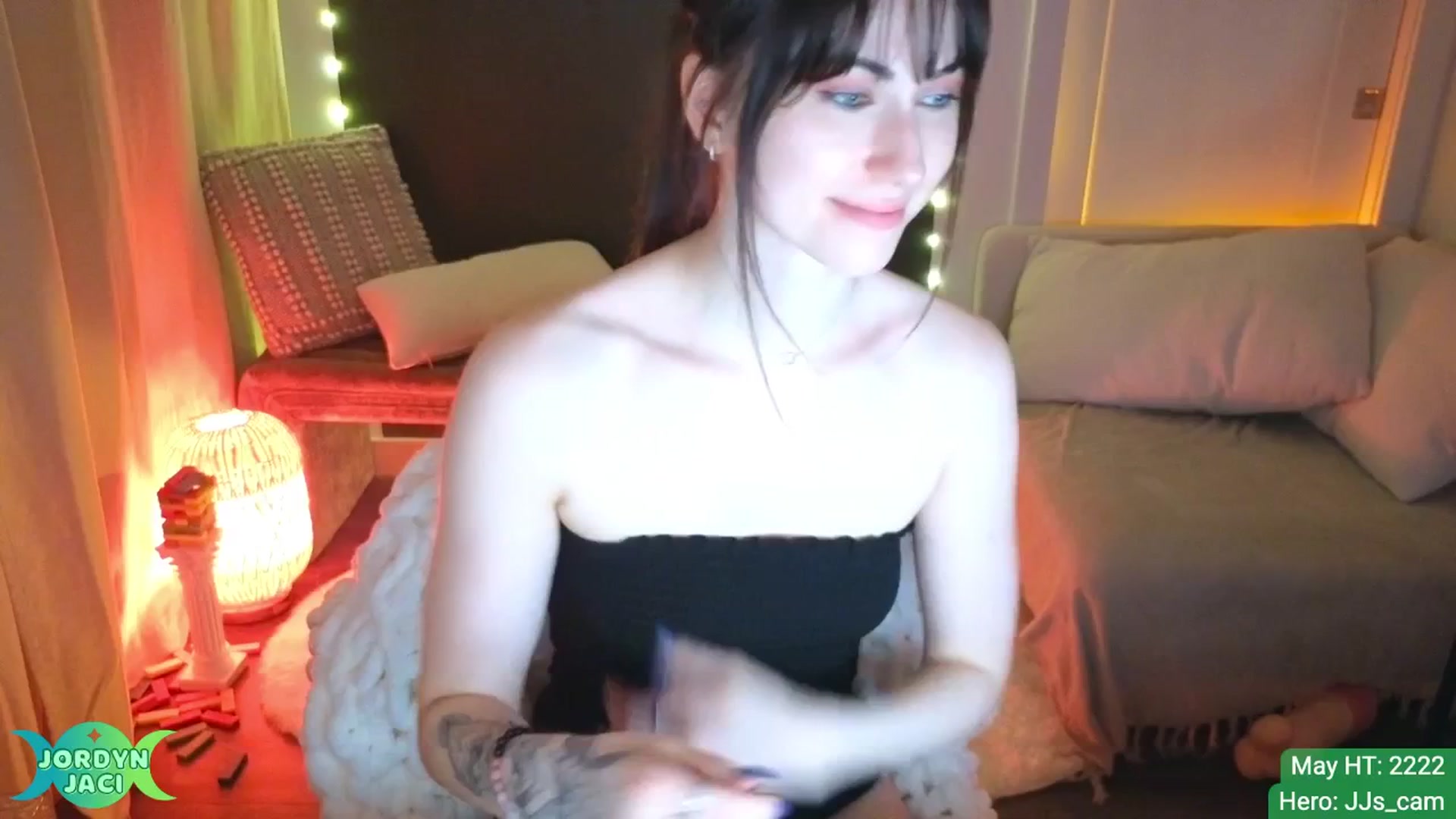 Gallery image thumbnail from JordynJaci's myfreecams stream on, 05/17/2025, 05:01 image 14 of 20