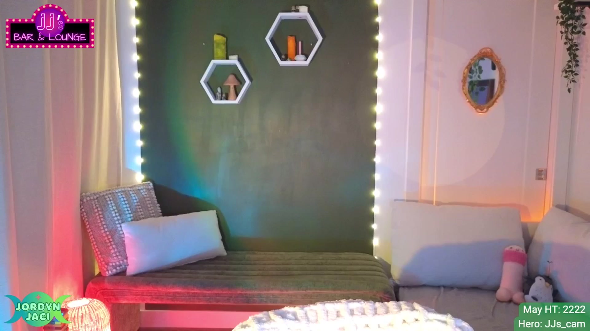 Gallery image thumbnail from JordynJaci's myfreecams stream on, 05/19/2025, 02:15 image 15 of 20