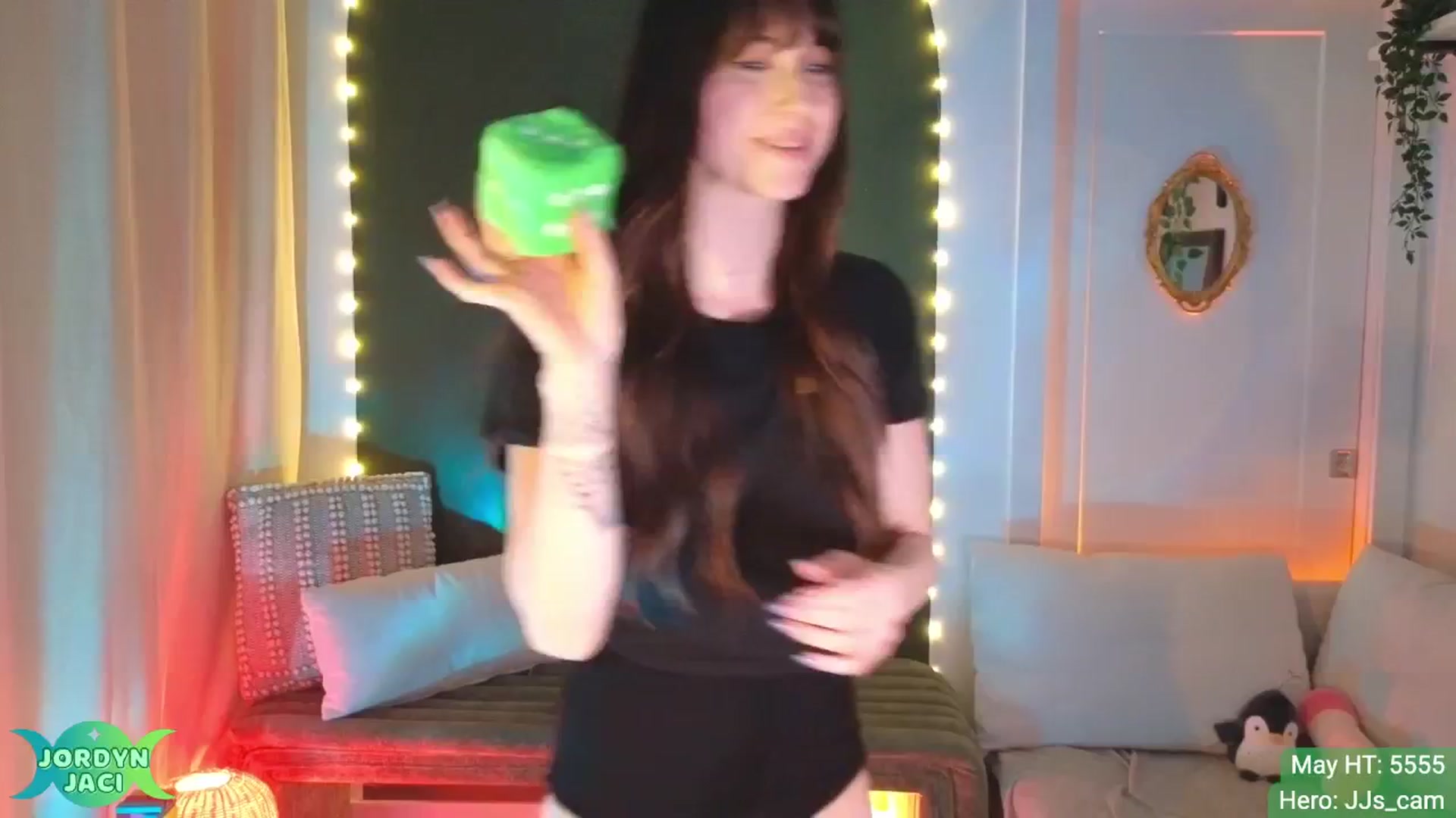 Gallery image thumbnail from JordynJaci's myfreecams stream on, 05/21/2025, 02:14 image 2 of 20