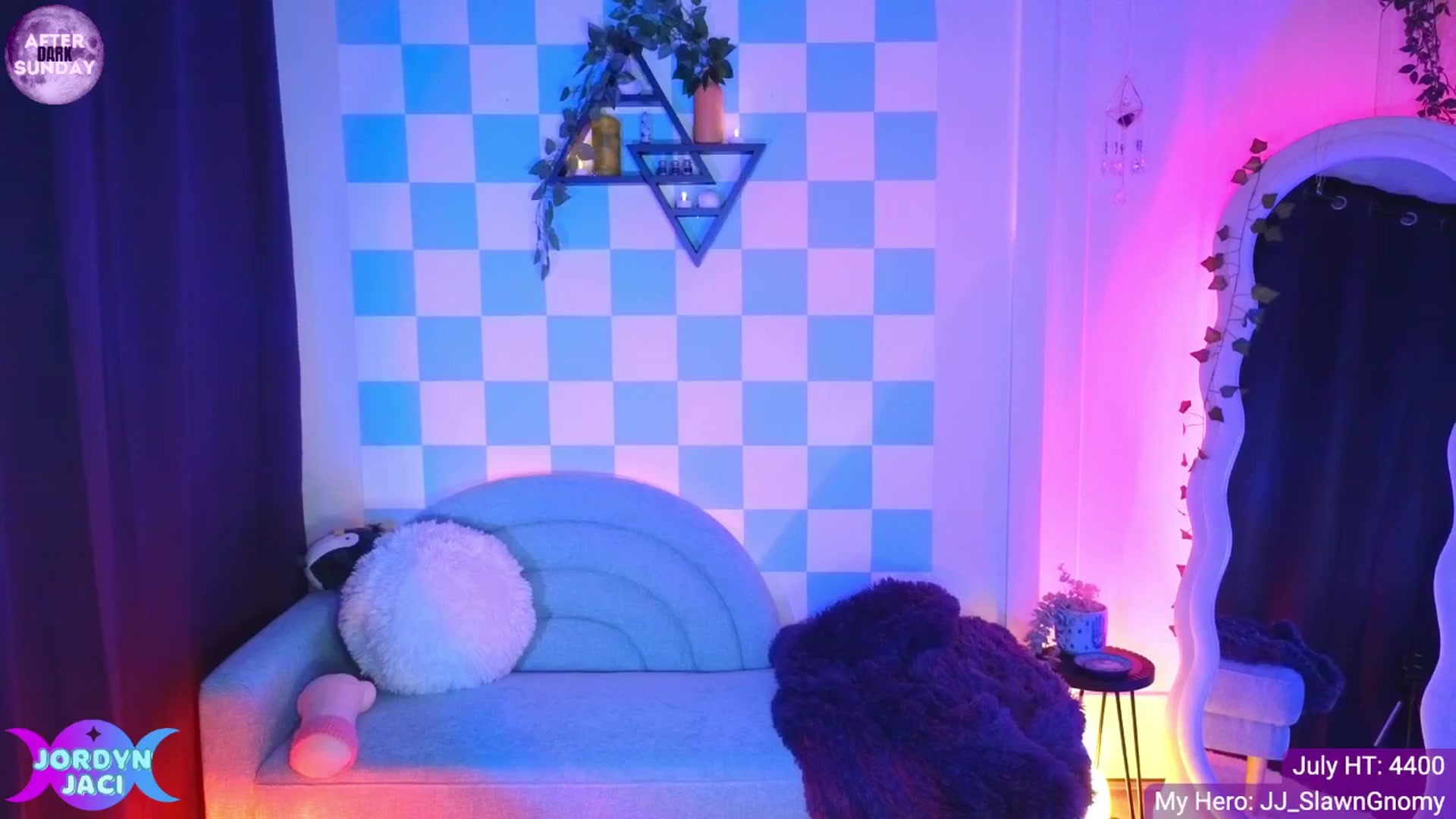 Gallery image thumbnail from JordynJaci's myfreecams stream on, 07/07/2025, 04:59 image 15 of 20