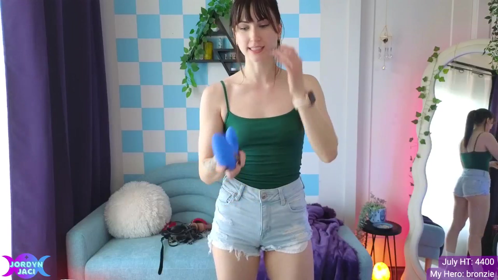 Gallery image thumbnail from JordynJaci's myfreecams stream on, 07/16/2025, 18:16 image 13 of 20