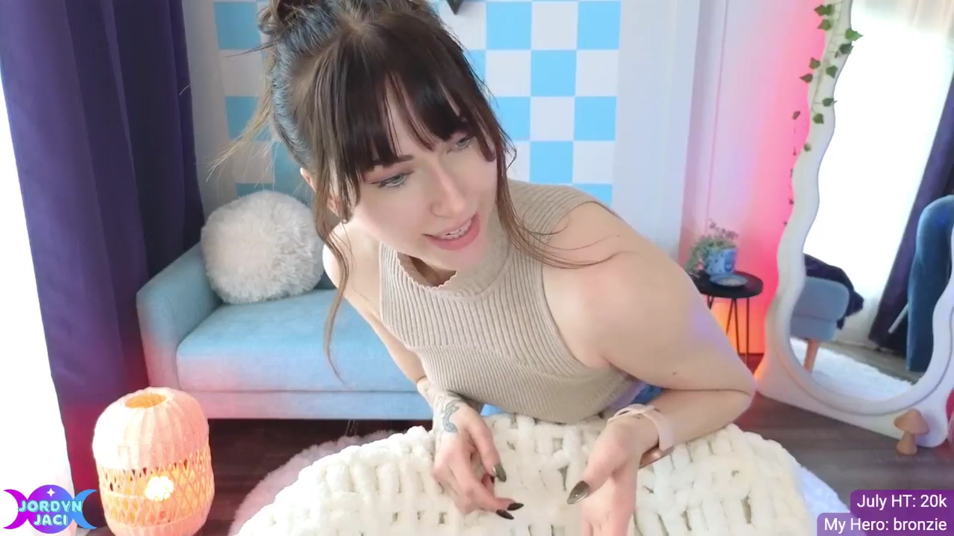 Gallery image thumbnail from JordynJaci's myfreecams stream on, 07/19/2025, 17:00 image 4 of 20