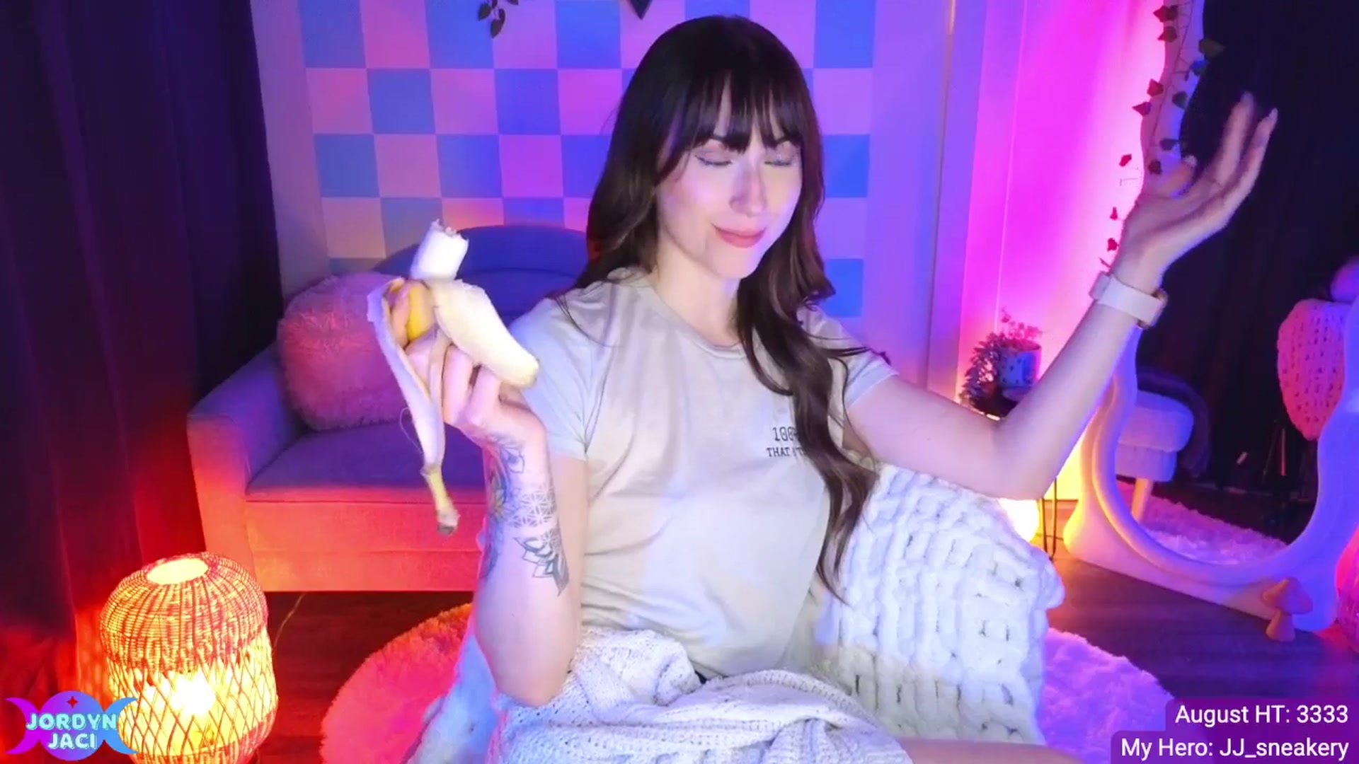 Gallery image thumbnail from JordynJaci's myfreecams stream on, 08/02/2025, 04:25 image 4 of 20