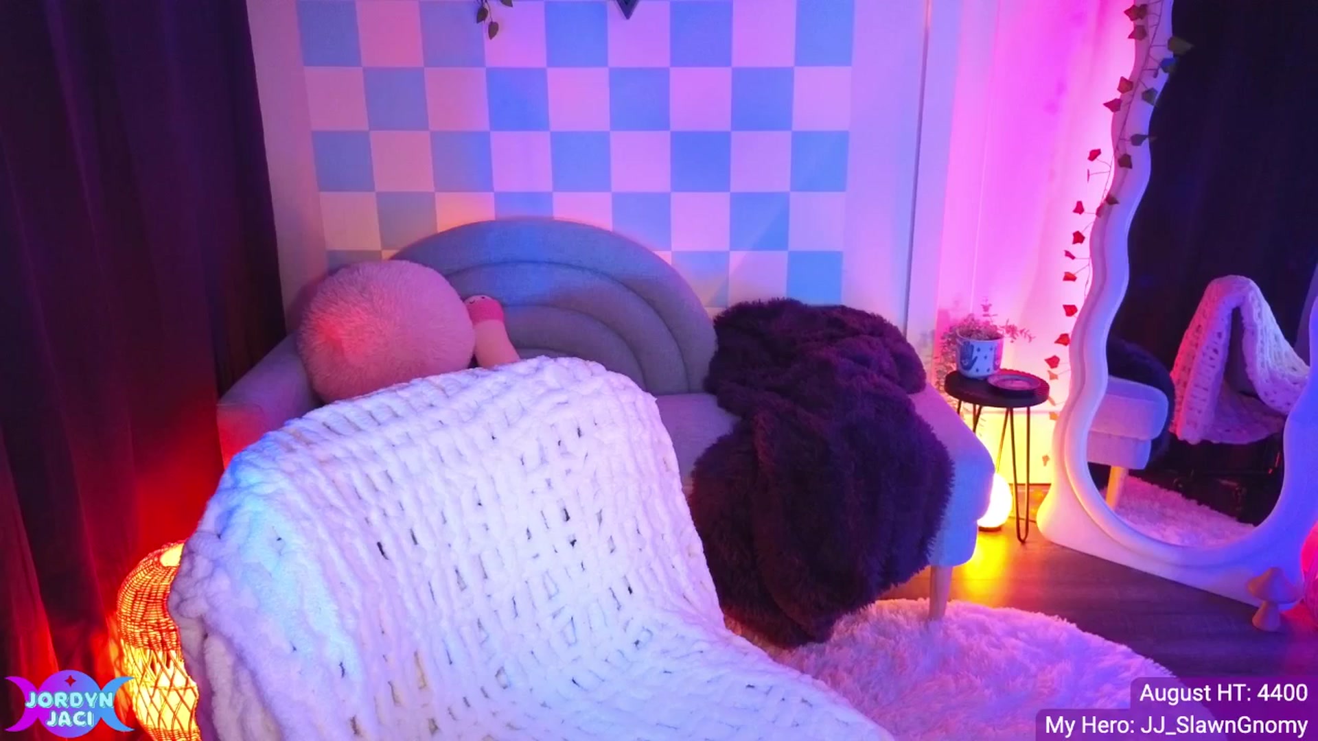 Gallery image thumbnail from JordynJaci's myfreecams stream on, 08/15/2025, 01:40 image 1 of 20