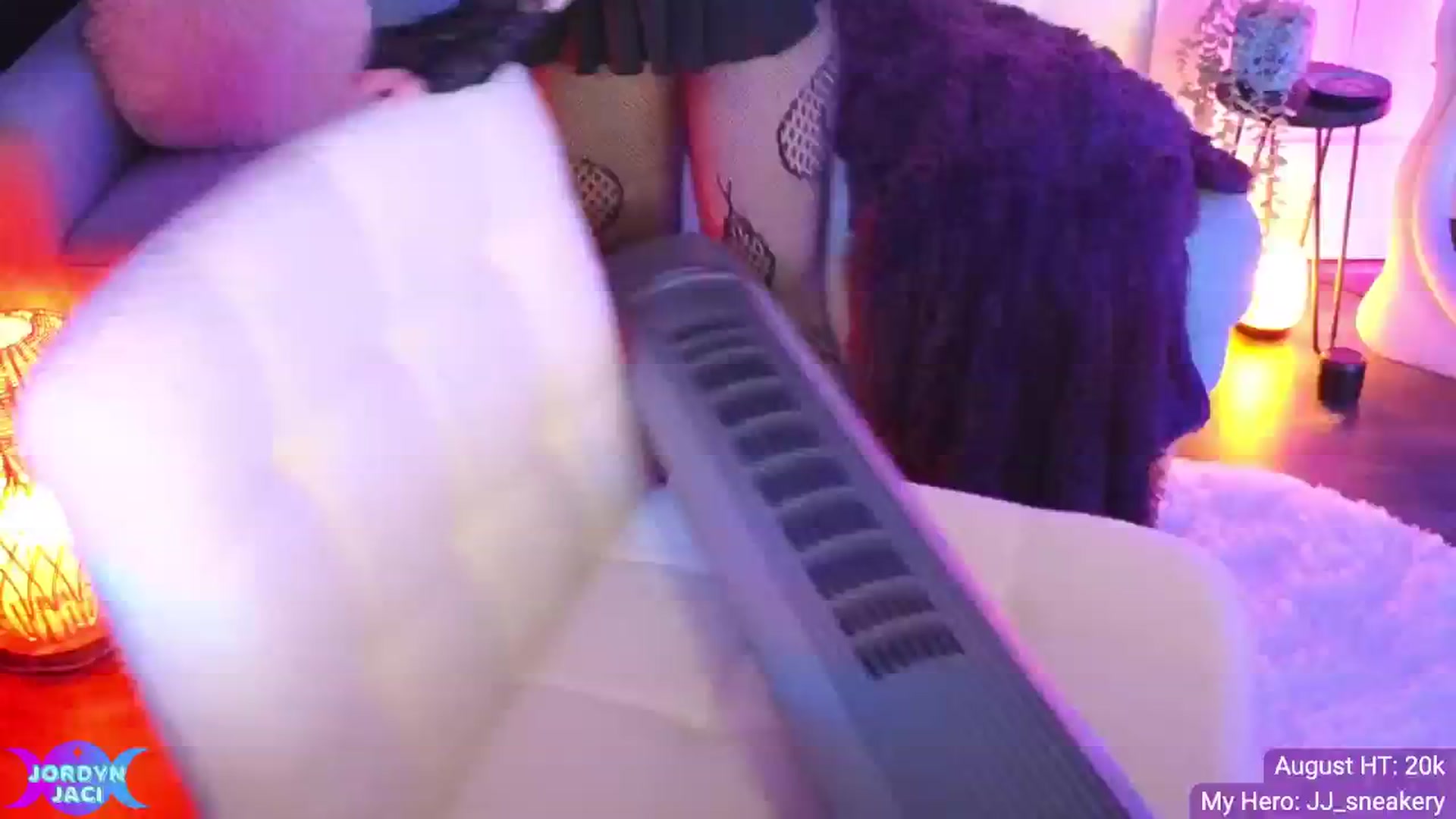 Gallery image thumbnail from JordynJaci's myfreecams stream on, 09/01/2025, 05:02 image 2 of 20