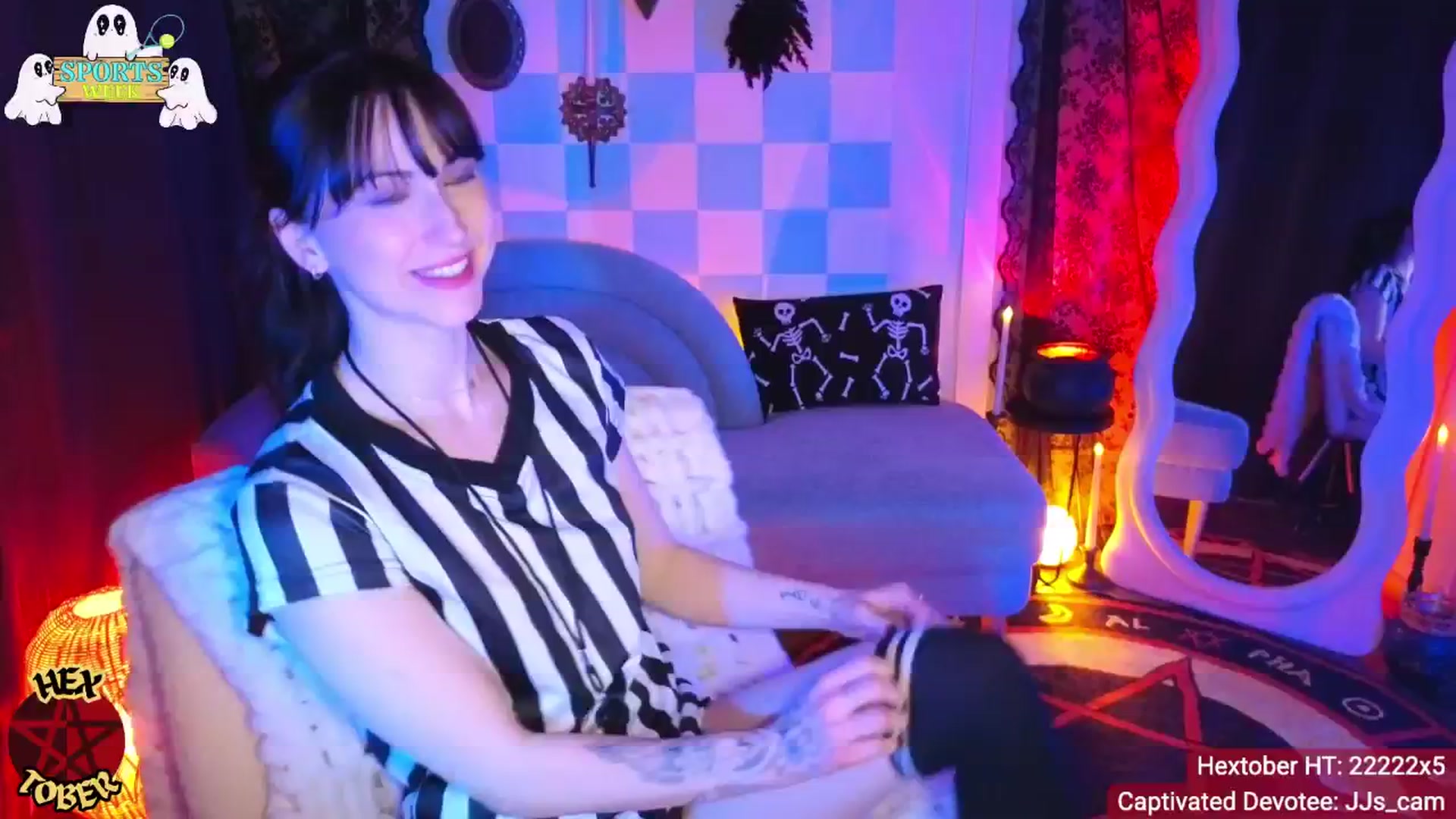 Gallery image thumbnail from JordynJaci's myfreecams stream on, 10/17/2025, 02:10 image 3 of 20
