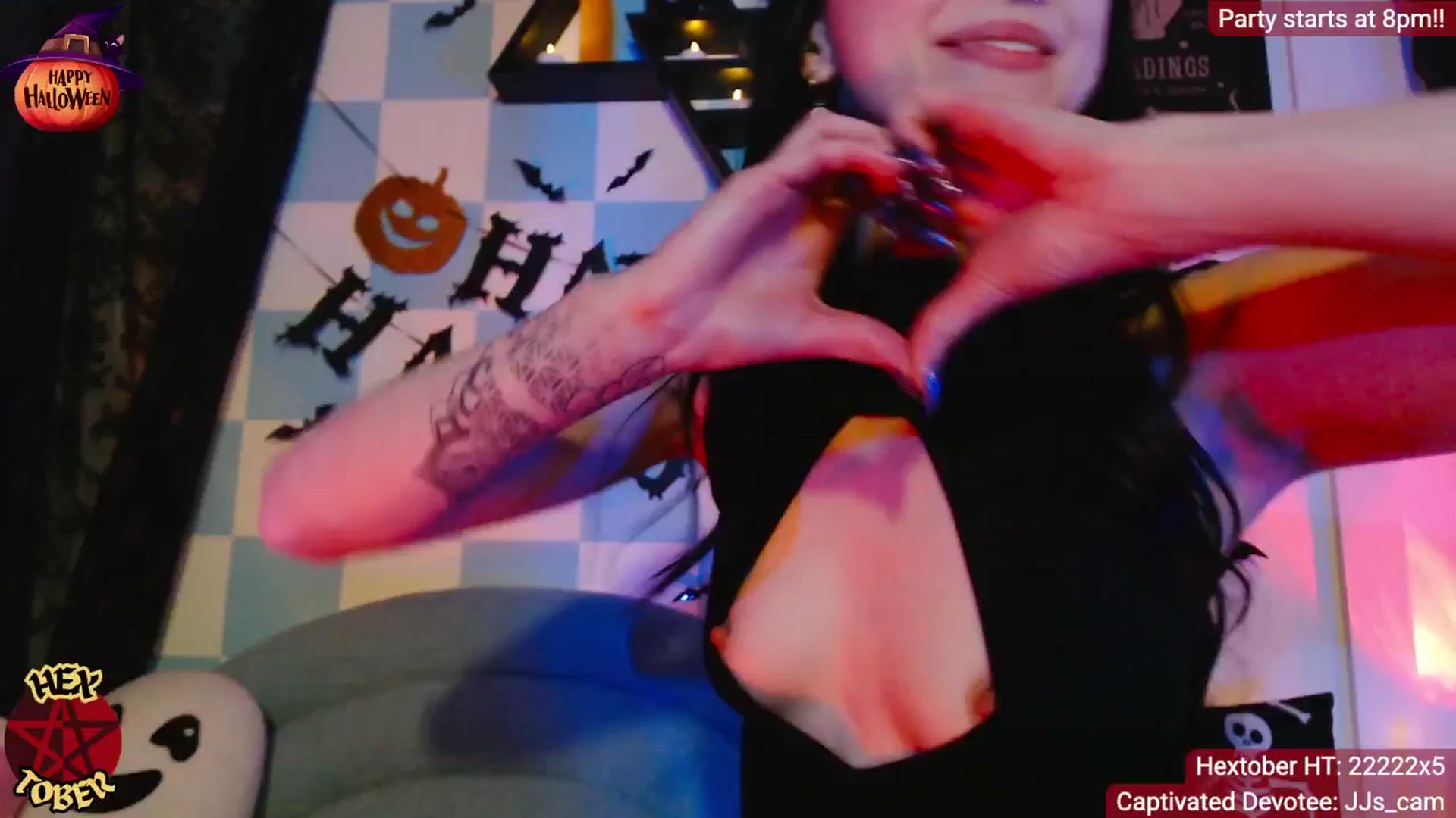 Gallery image thumbnail from JordynJaci's myfreecams stream on, 10/31/2025, 20:38 image 9 of 20