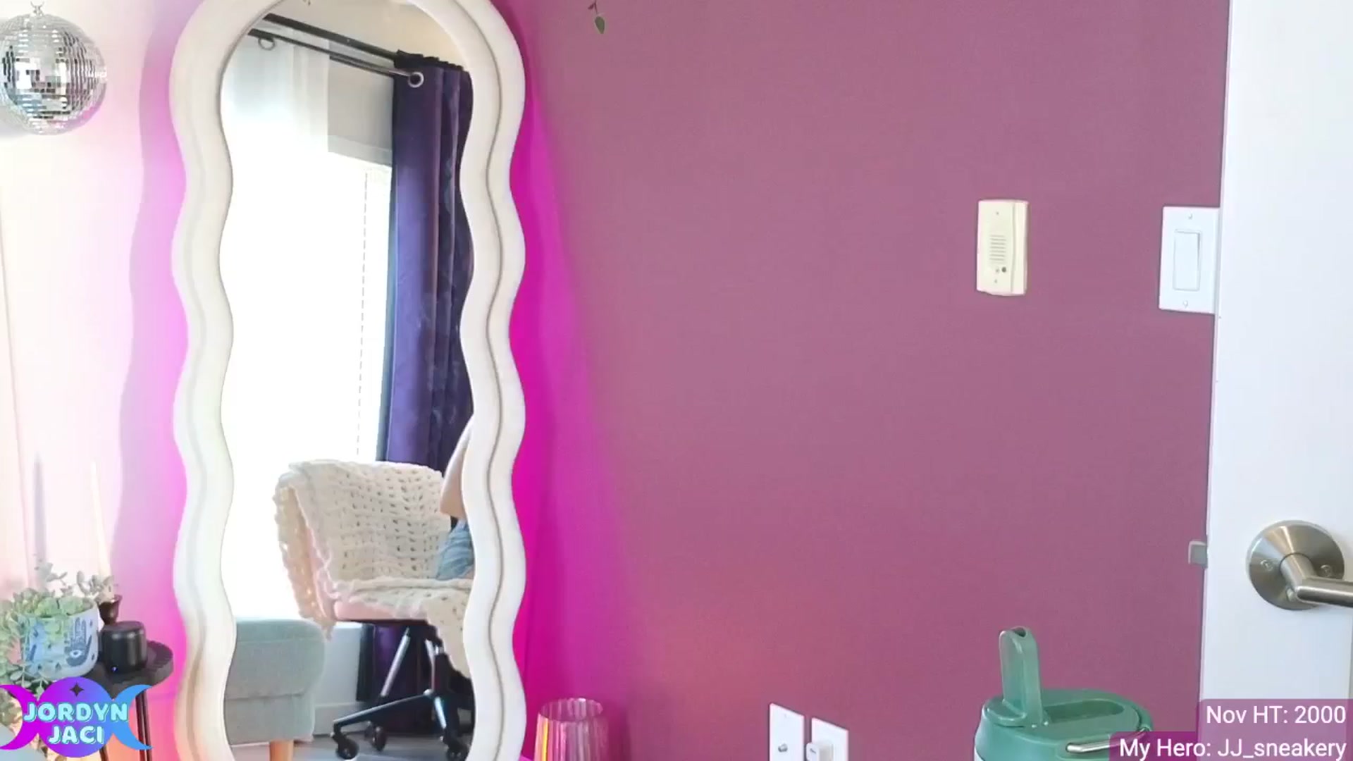 Gallery image thumbnail from JordynJaci's myfreecams stream on, 11/20/2025, 19:31 image 20 of 20