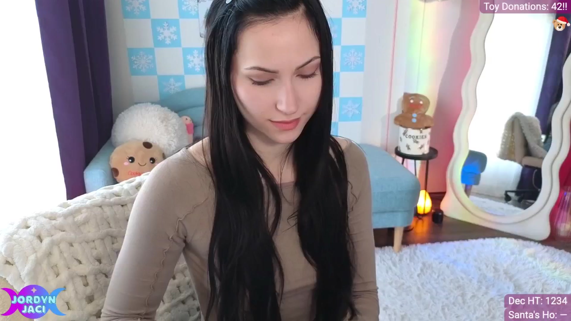 Gallery image thumbnail from JordynJaci's myfreecams stream on, 12/03/2025, 17:31 image 5 of 20