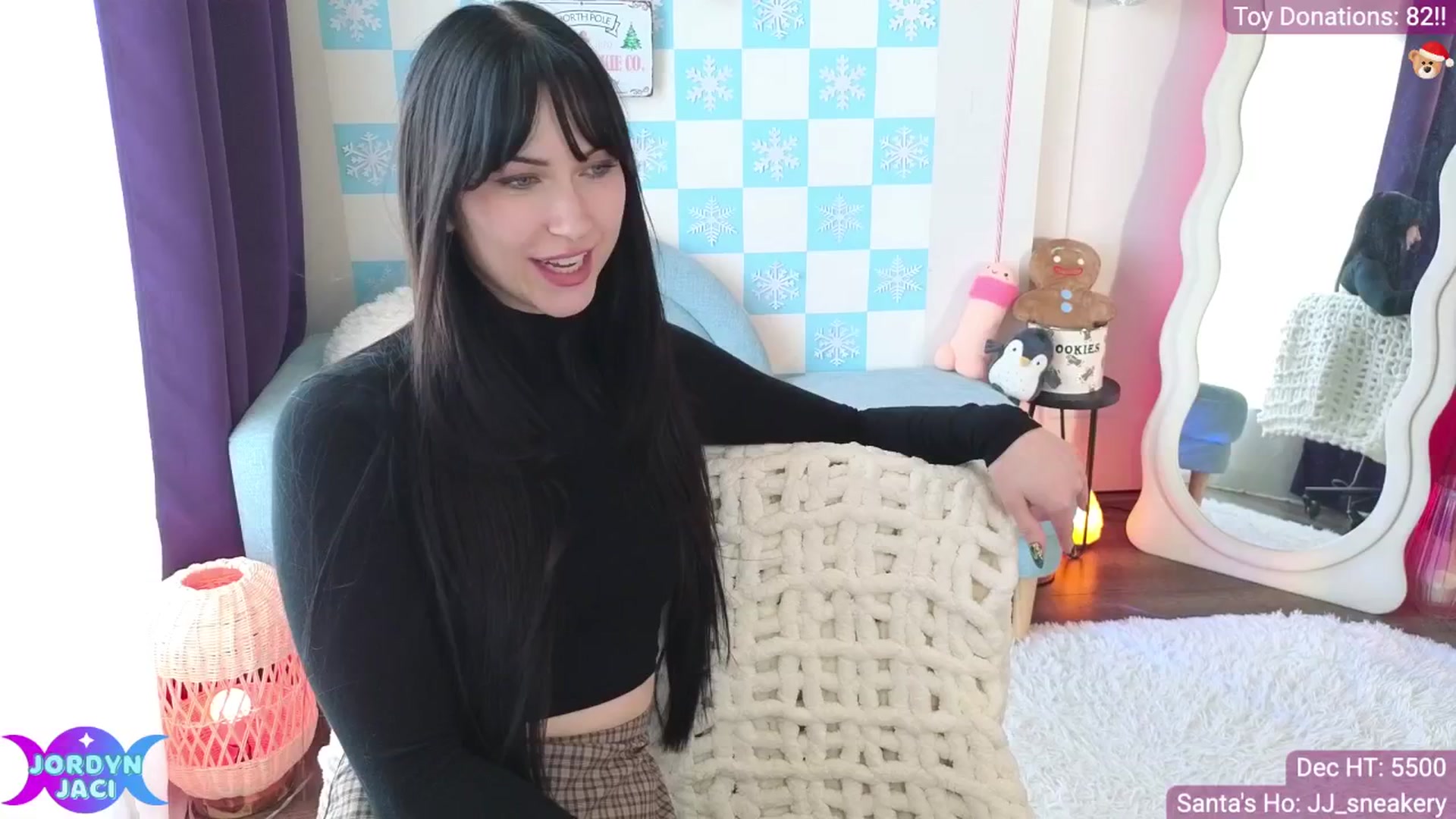 Gallery image thumbnail from JordynJaci's myfreecams stream on, 12/10/2025, 20:24 image 16 of 20