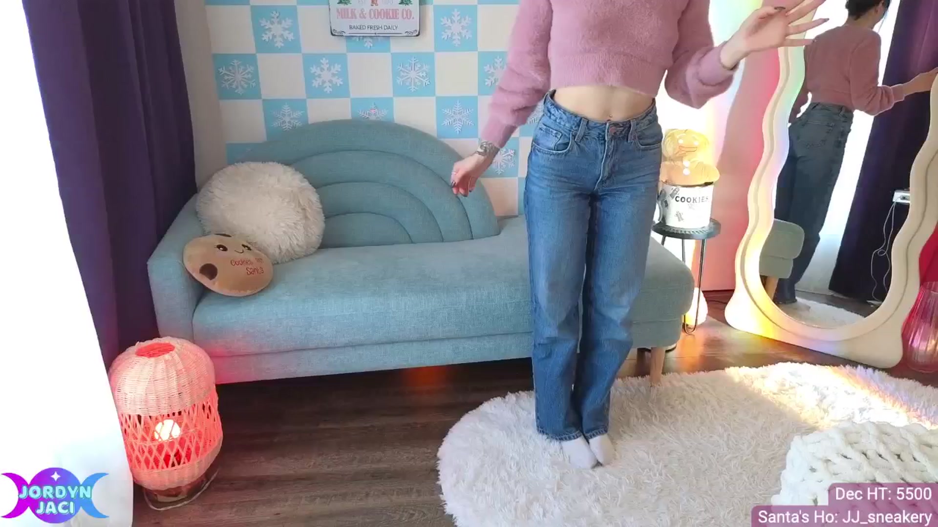 Gallery image thumbnail from JordynJaci's myfreecams stream on, 12/16/2025, 22:51 image 2 of 20