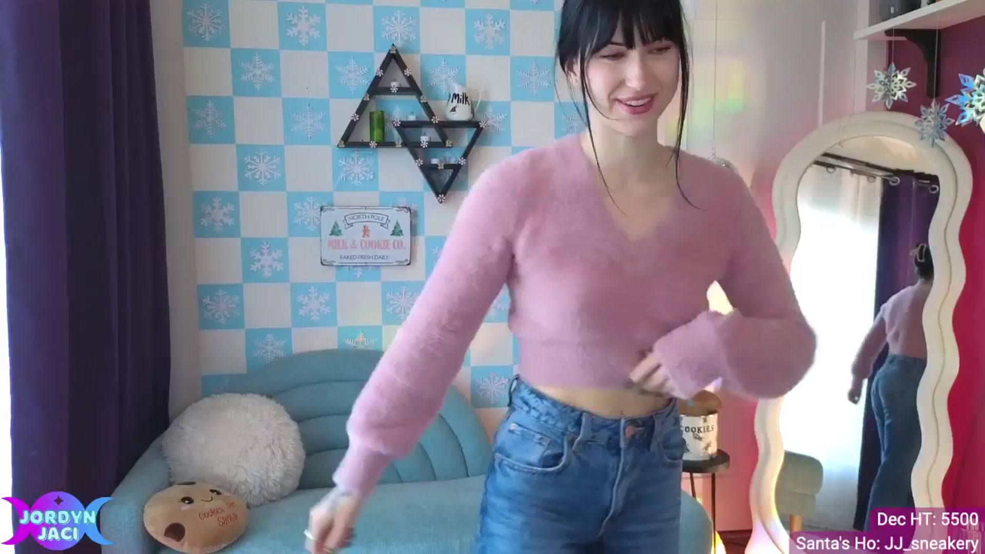 Gallery image thumbnail from JordynJaci's myfreecams stream on, 12/16/2025, 22:51 image 6 of 20