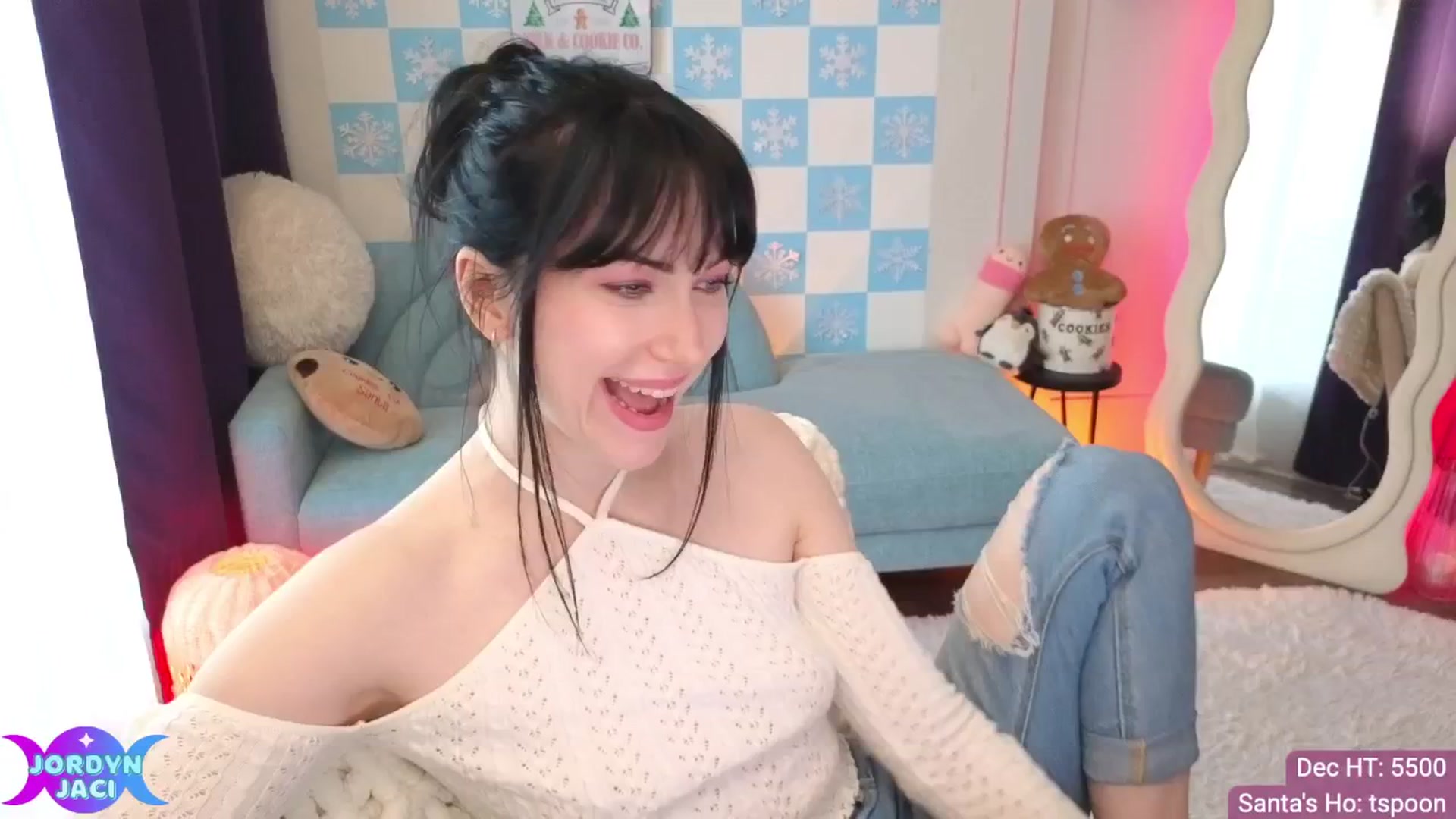 Gallery image thumbnail from JordynJaci's myfreecams stream on, 12/17/2025, 19:16 image 10 of 20