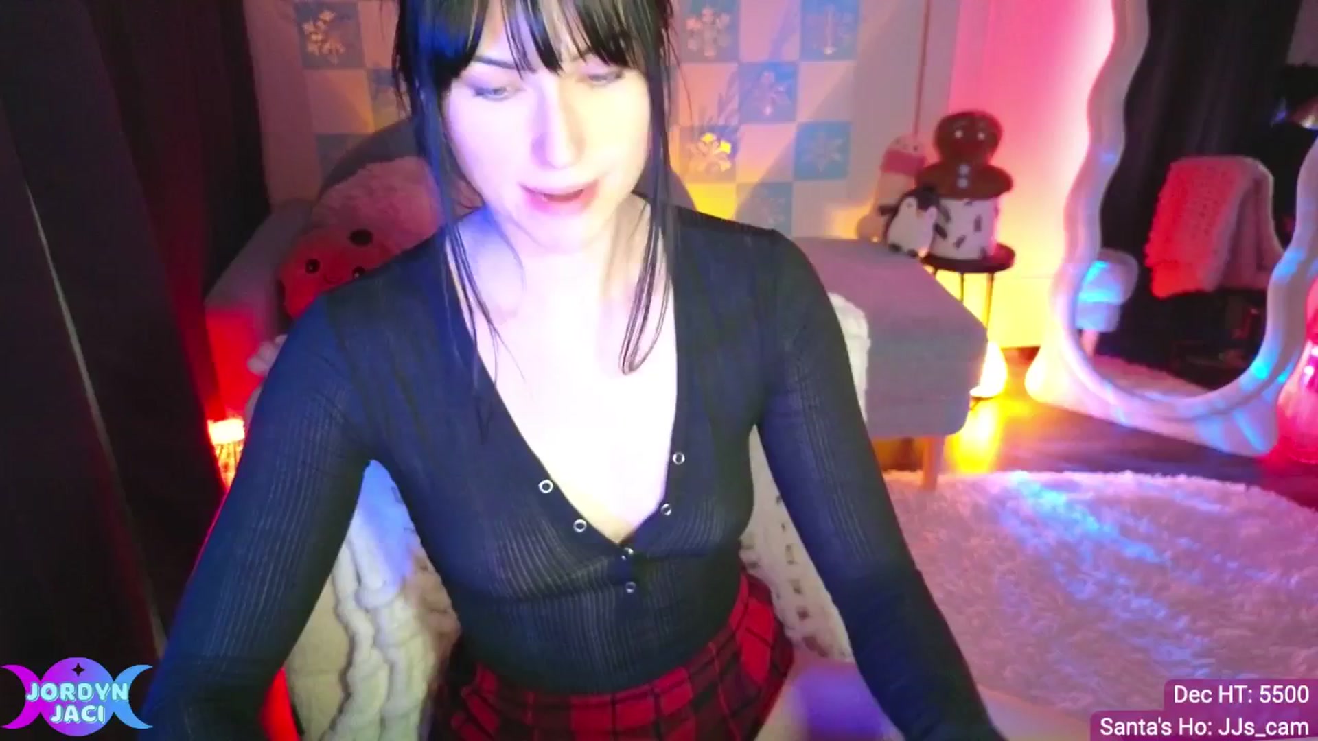 Gallery image thumbnail from JordynJaci's myfreecams stream on, 12/22/2025, 05:02 image 18 of 20