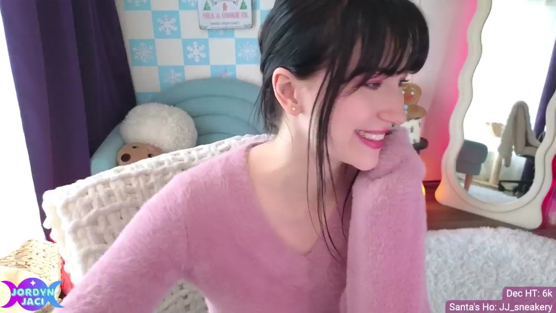 Gallery image thumbnail from JordynJaci's myfreecams stream on, 12/30/2025, 20:46 image 4 of 20