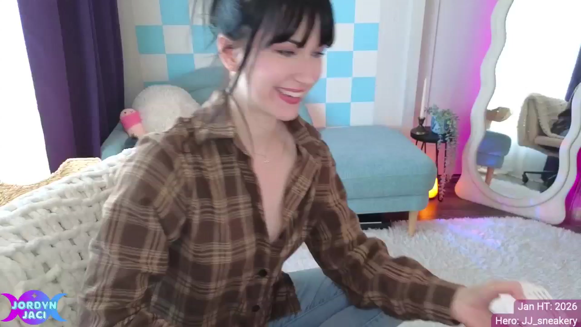 Gallery image thumbnail from JordynJaci's myfreecams stream on, 01/07/2026, 21:09 image 14 of 20