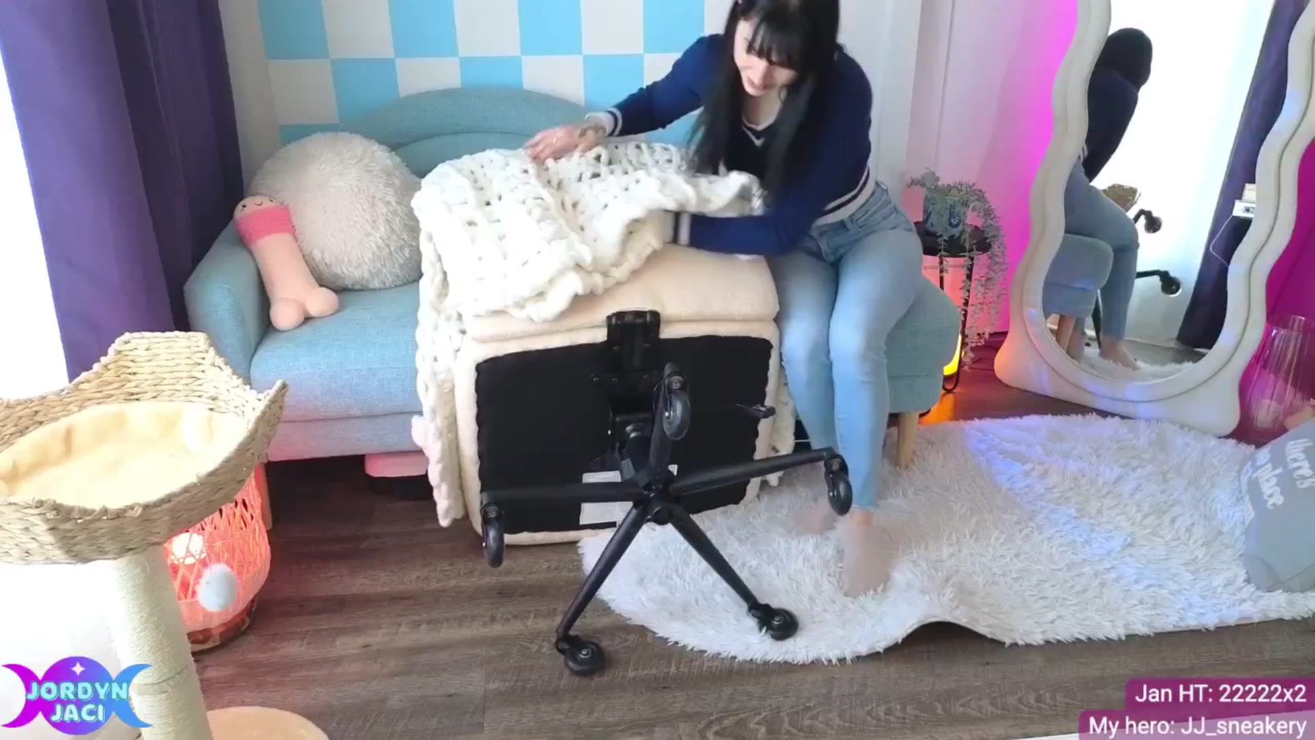 Gallery image thumbnail from JordynJaci's myfreecams stream on, 01/27/2026, 17:27 image 13 of 20