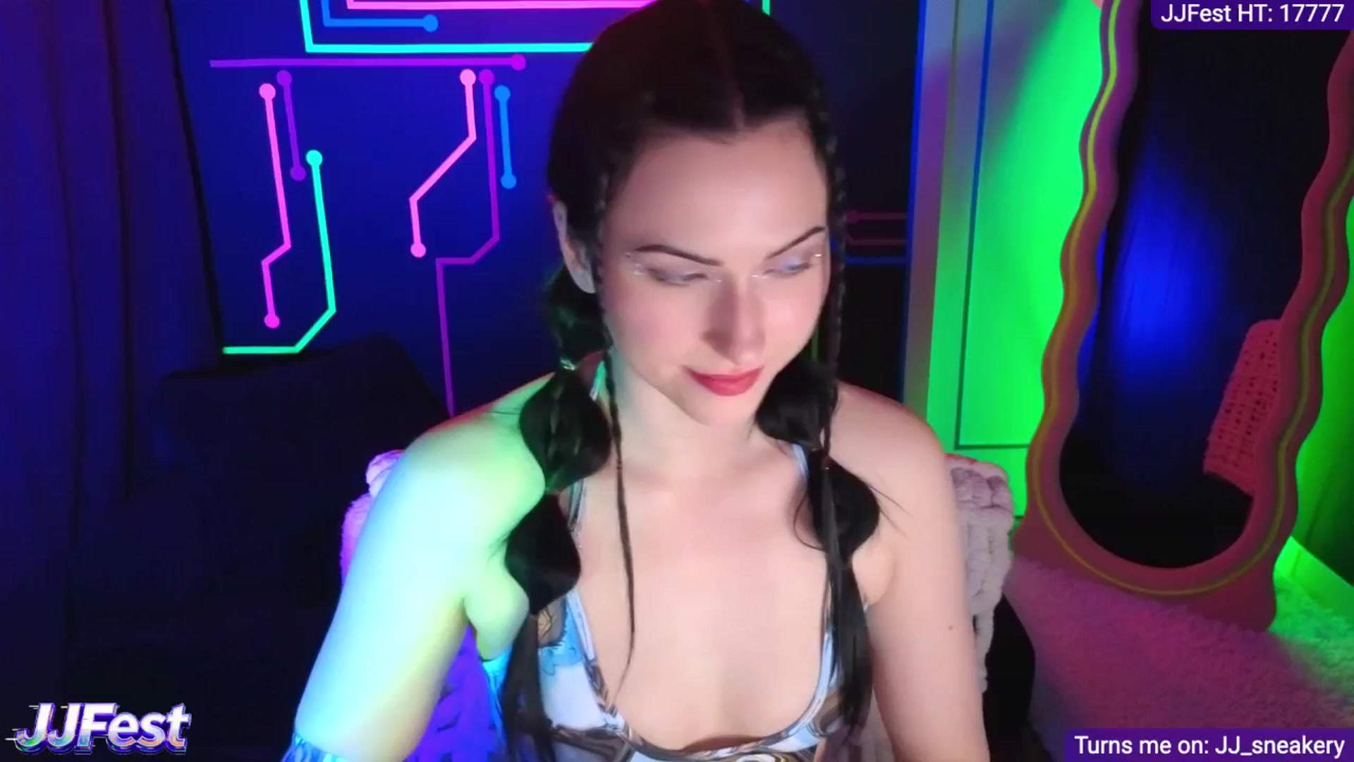 Gallery image thumbnail from JordynJaci's myfreecams stream on, 04/06/2026, 03:06 image 10 of 20