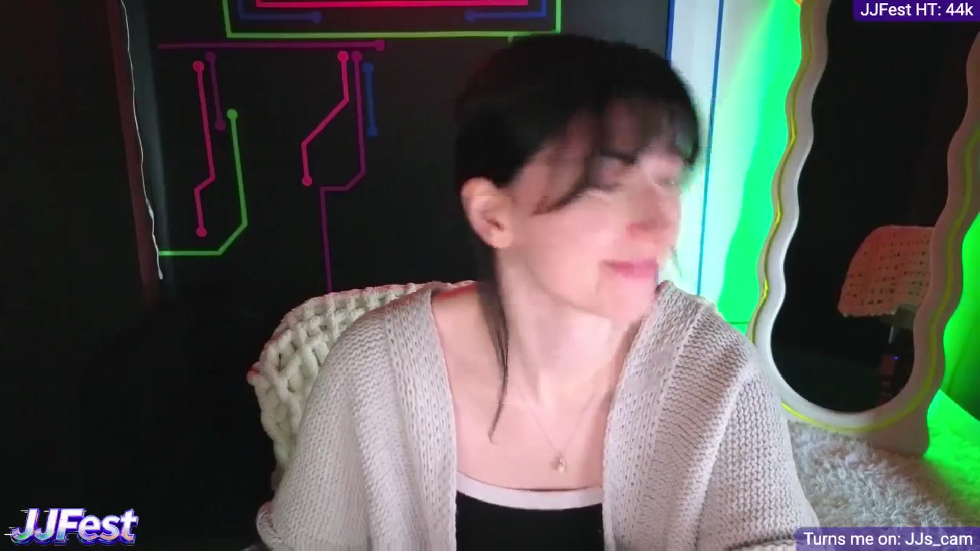 Gallery image thumbnail from JordynJaci's myfreecams stream on, 04/16/2026, 18:01 image 12 of 20