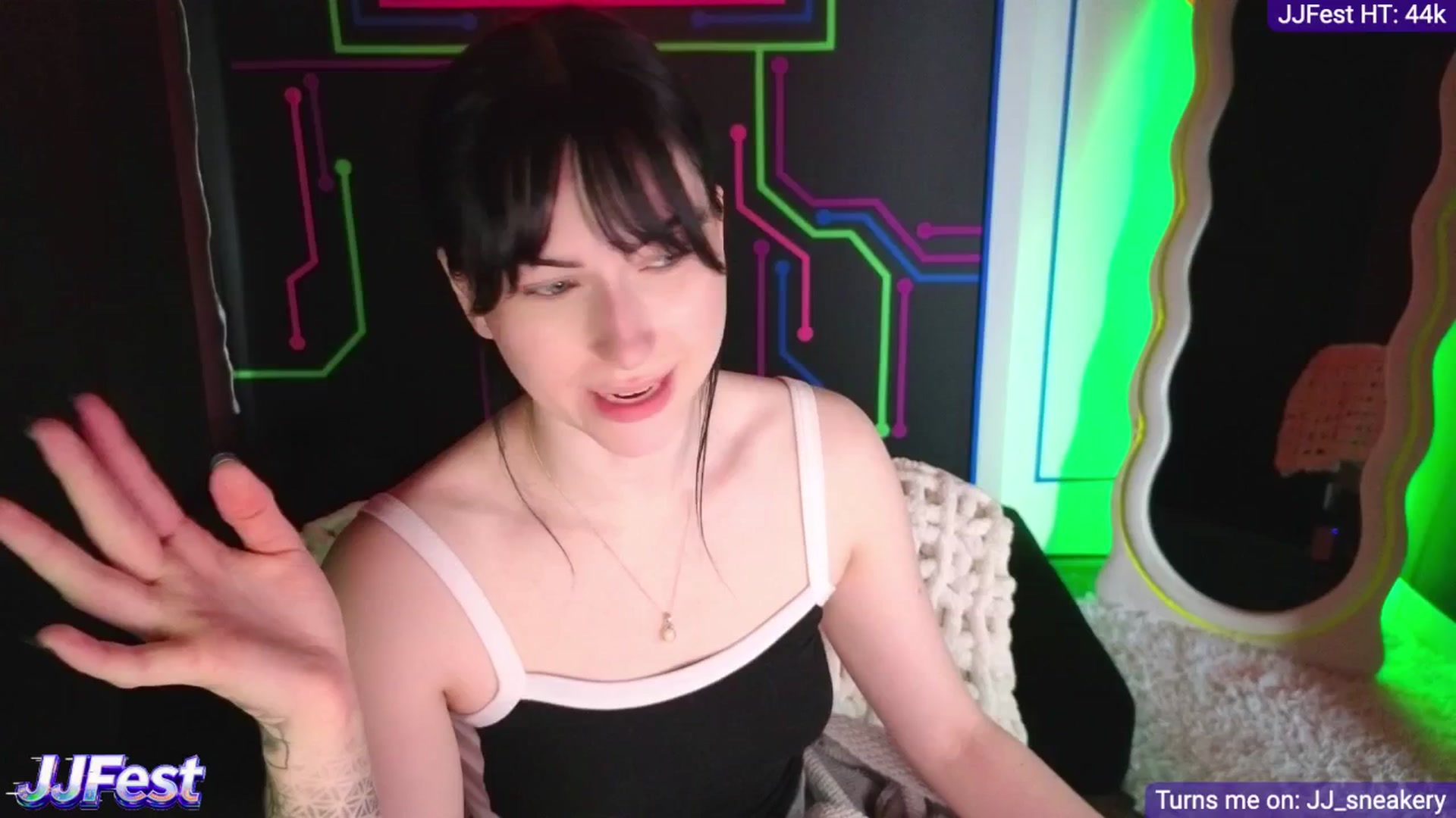 Gallery image thumbnail from JordynJaci's myfreecams stream on, 04/16/2026, 18:01 image 1 of 20