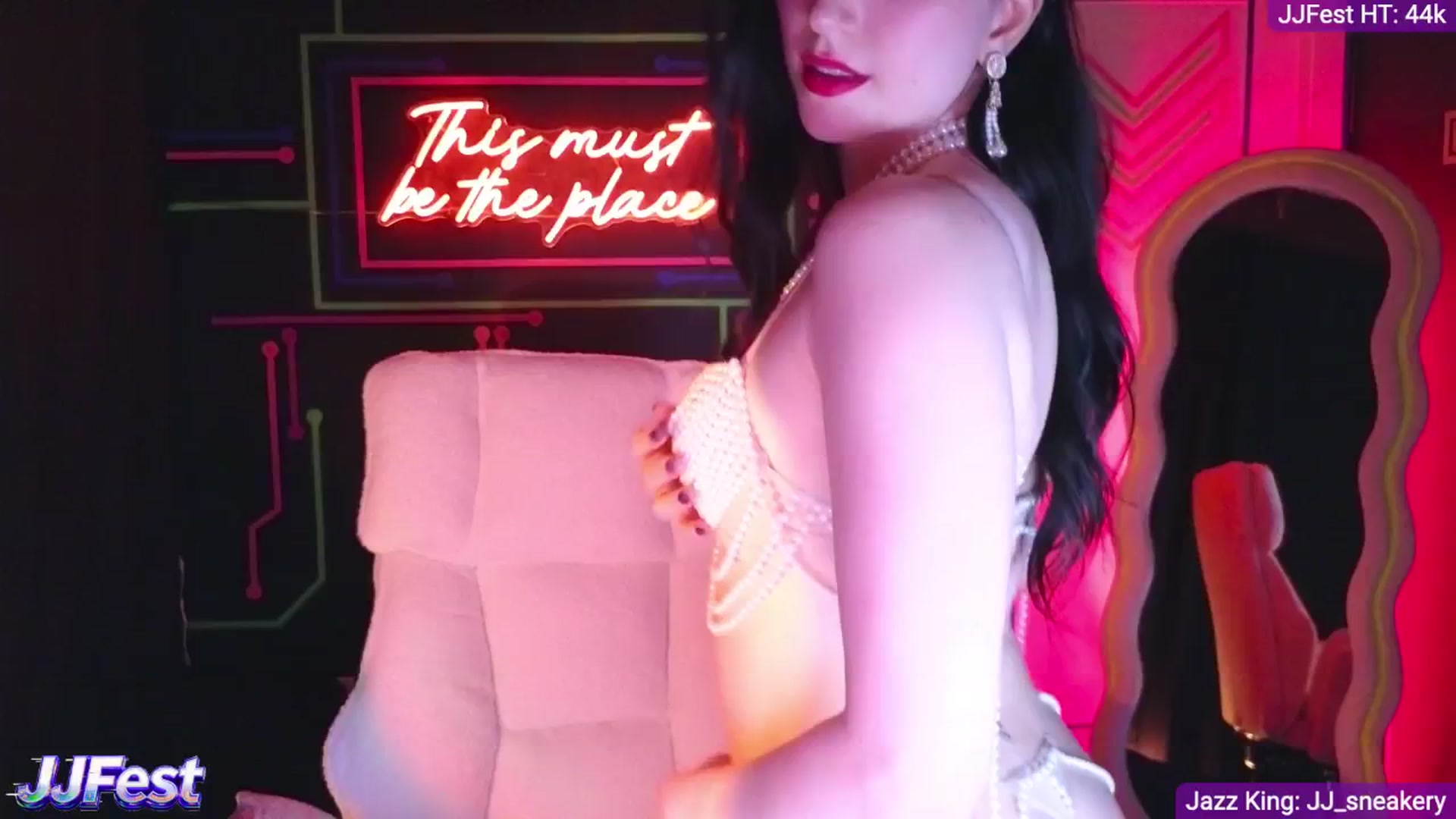 Gallery image thumbnail from JordynJaci's myfreecams stream on, 04/25/2026, 03:19 image 14 of 20