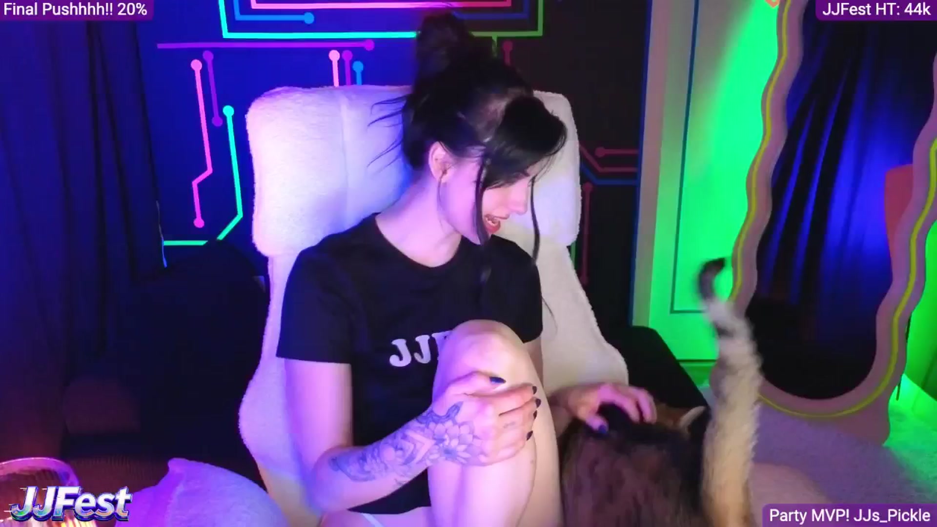 Gallery image thumbnail from JordynJaci's myfreecams stream on, 04/27/2026, 04:41 image 7 of 20