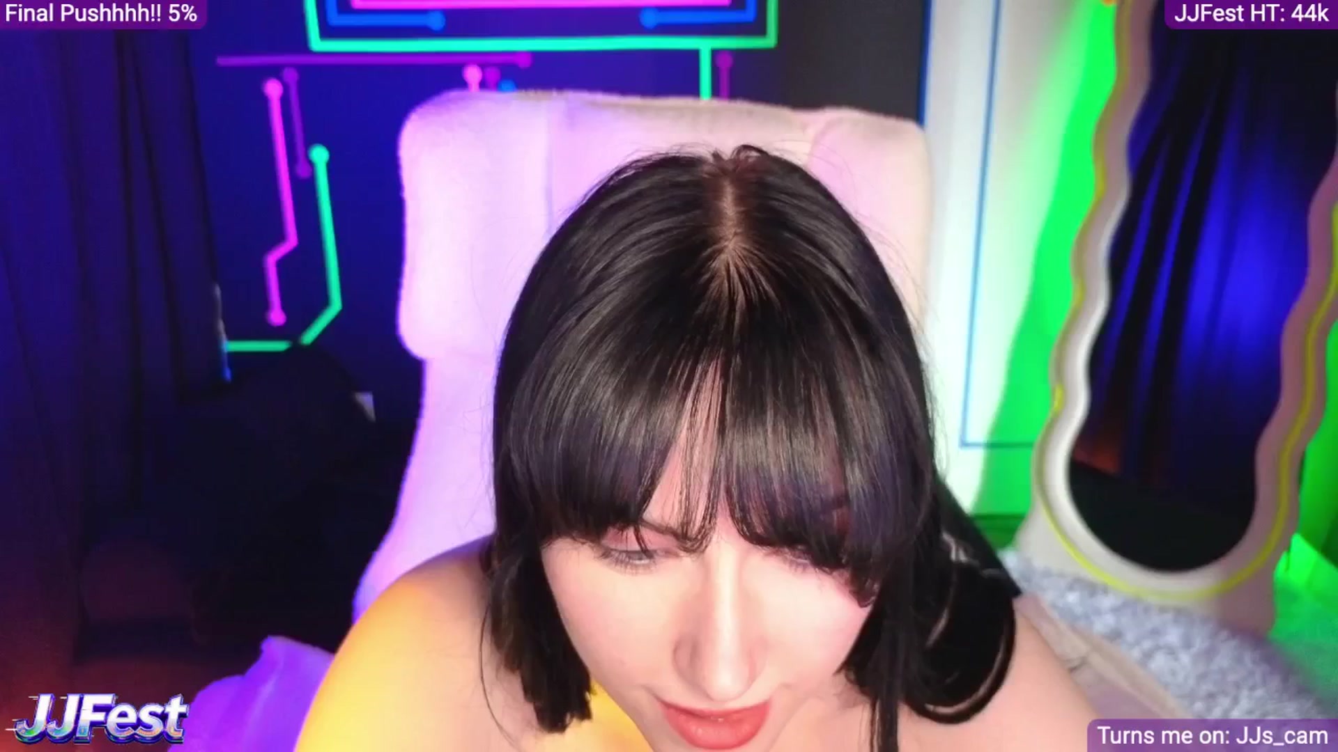 Gallery image thumbnail from JordynJaci's myfreecams stream on, 04/28/2026, 18:52 image 5 of 20