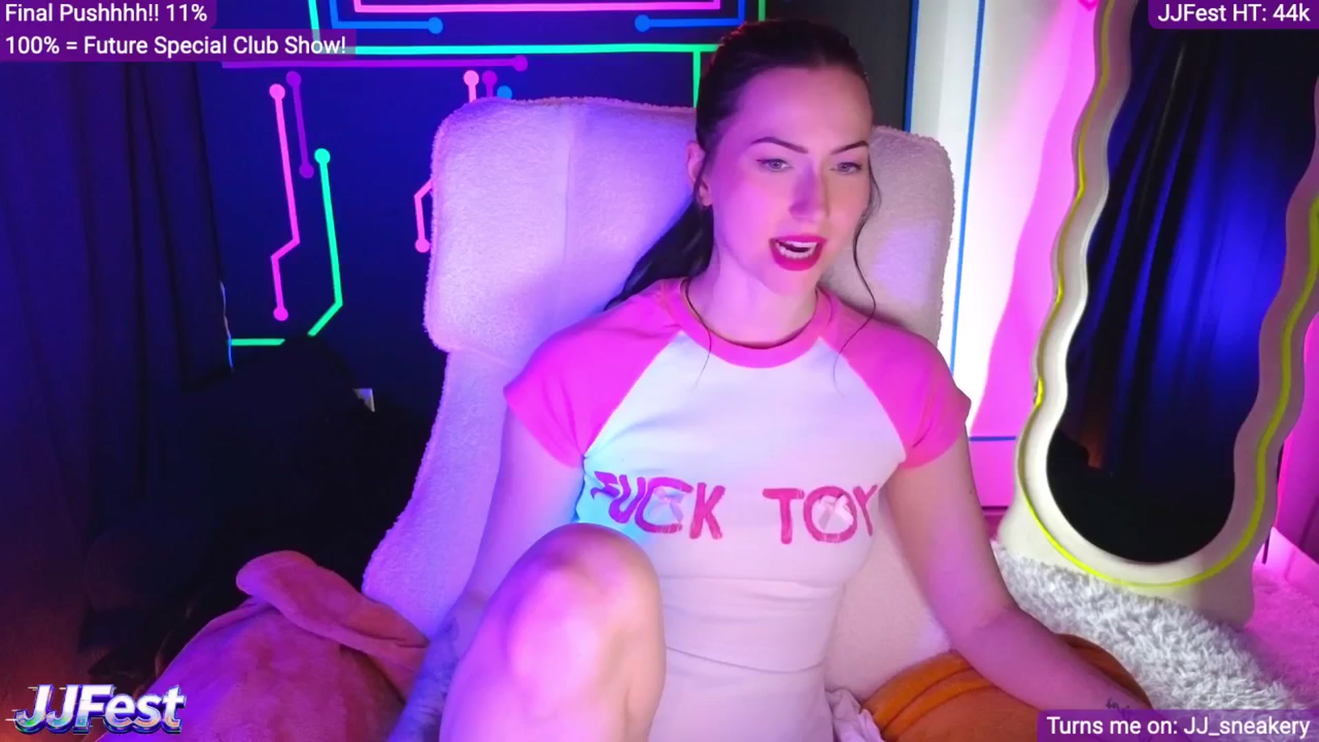 Gallery image thumbnail from JordynJaci's myfreecams stream on, 04/29/2026, 18:06 image 14 of 20