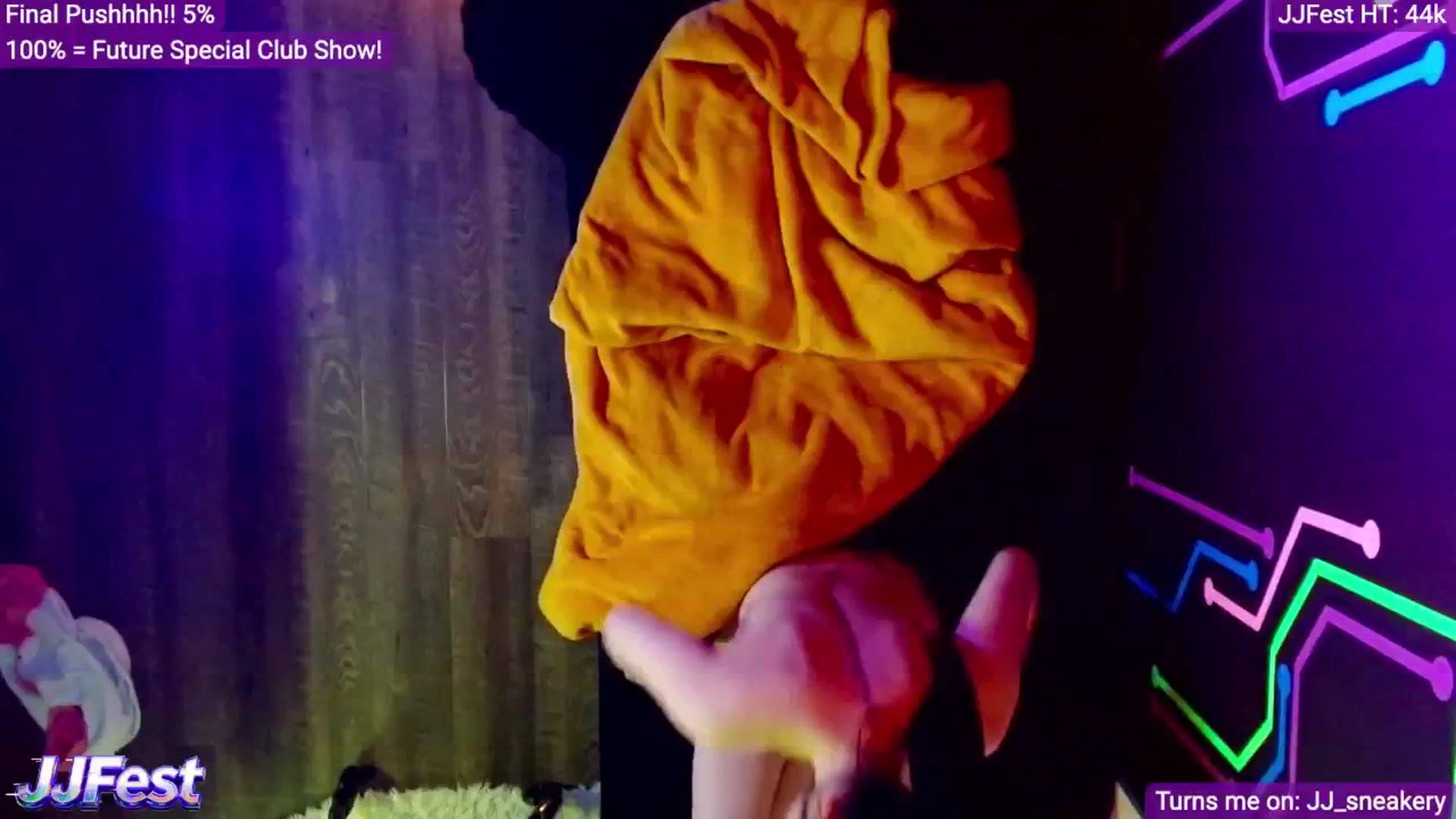 Gallery image thumbnail from JordynJaci's myfreecams stream on, 04/29/2026, 18:06 image 3 of 20
