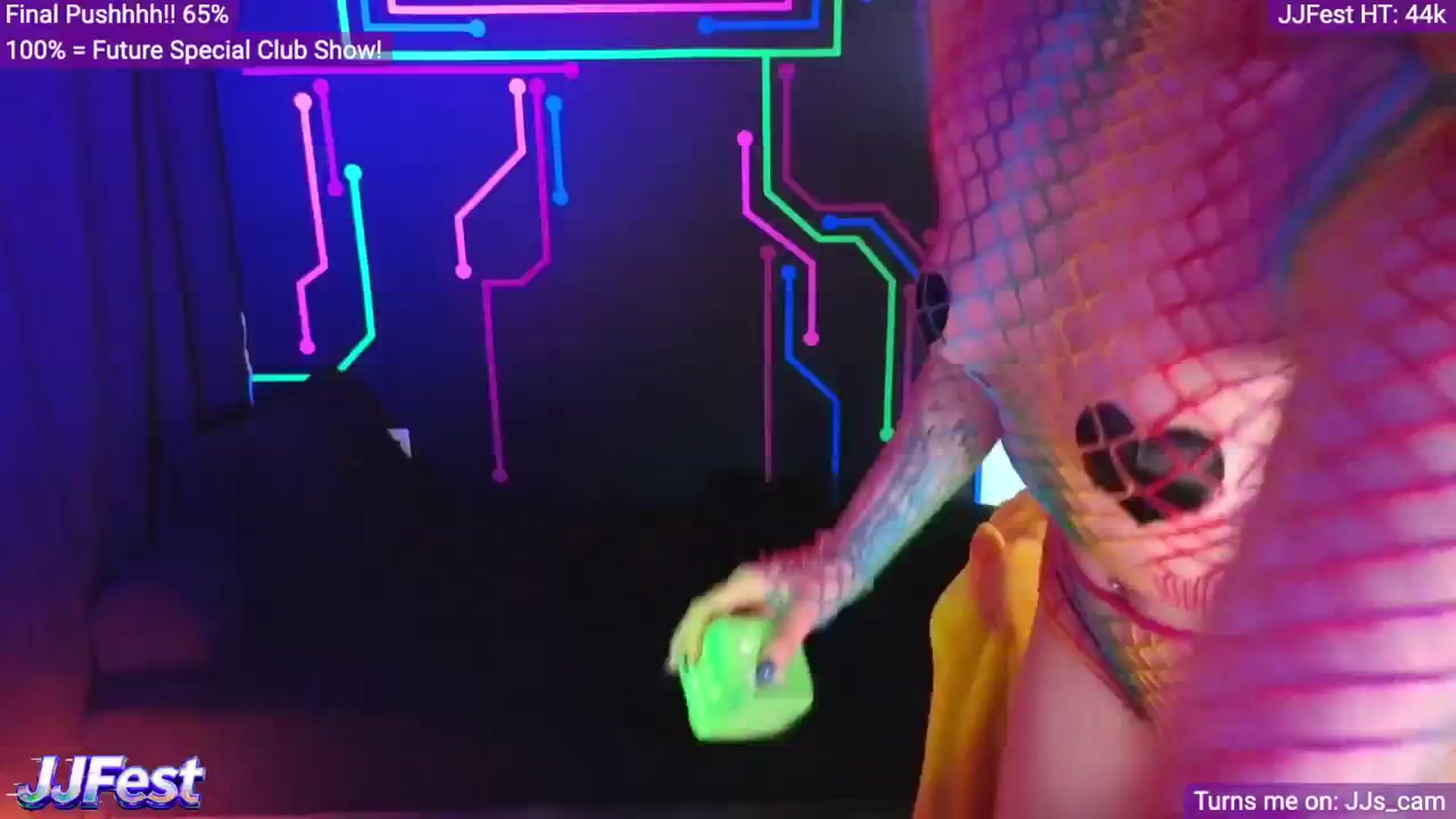 Gallery image thumbnail from JordynJaci's myfreecams stream on, 04/30/2026, 19:02 image 12 of 20