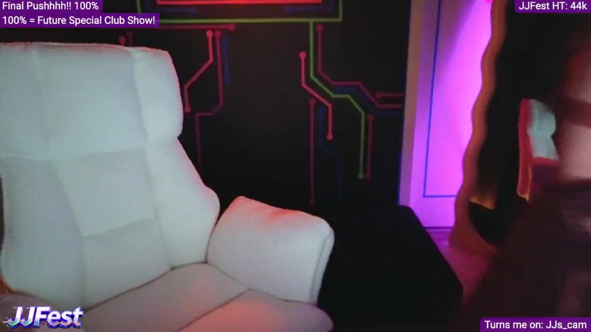 Gallery image thumbnail from JordynJaci's myfreecams stream on, 05/01/2026, 05:44 image 18 of 20