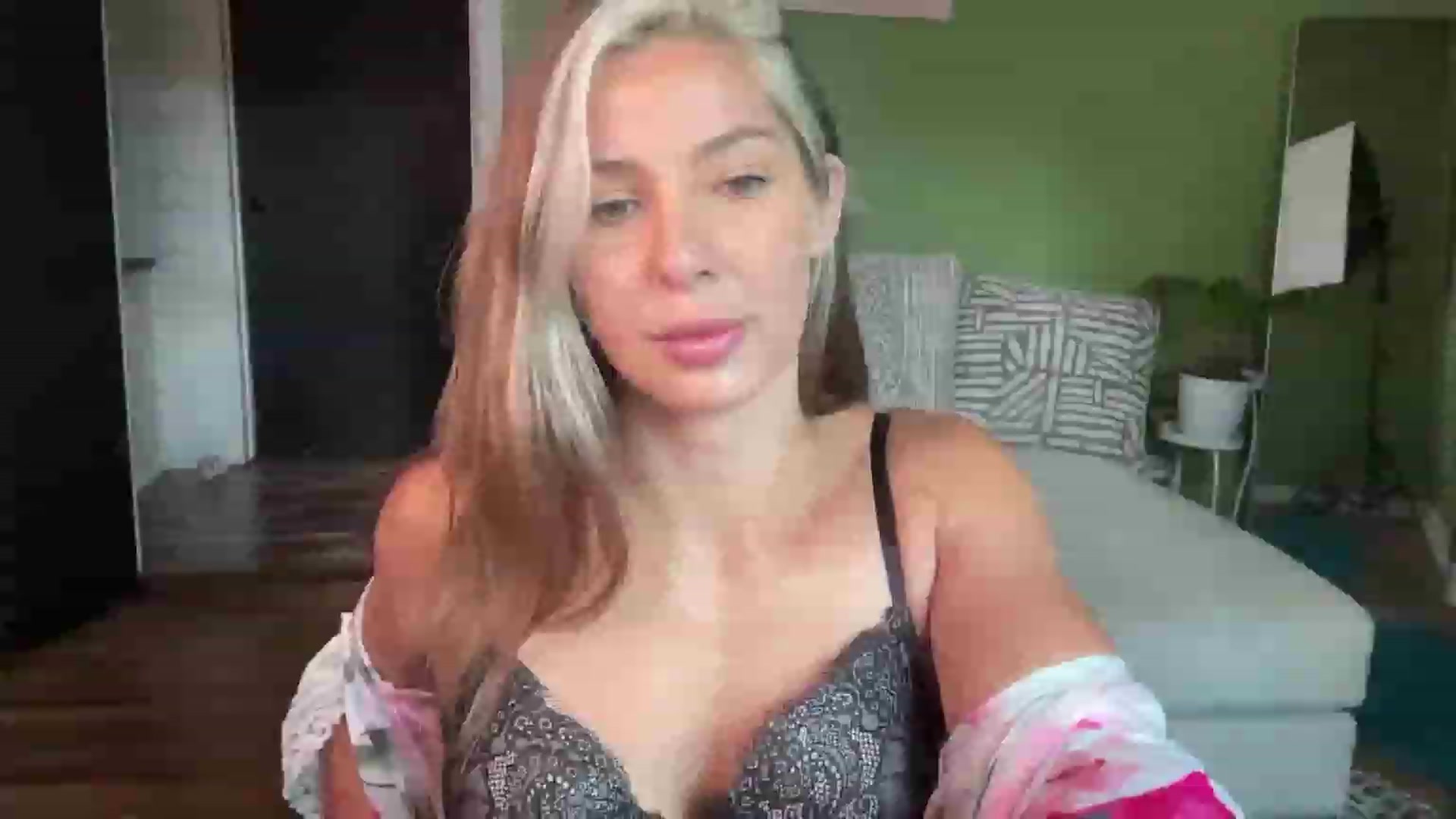 Gallery image thumbnail from Joseywalesssx's myfreecams stream on, 09/08/2023, 17:58 image 1 of 20