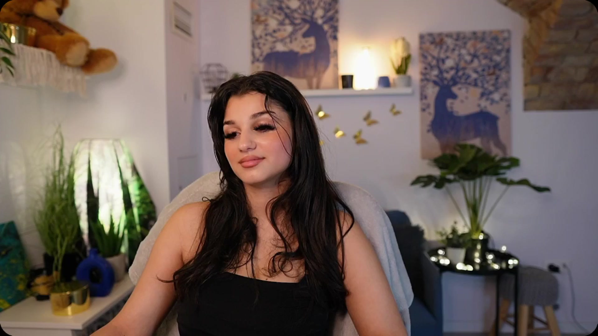 Gallery image thumbnail from Josie__Lynn's myfreecams stream on, 08/11/2025, 12:16 image 15 of 20