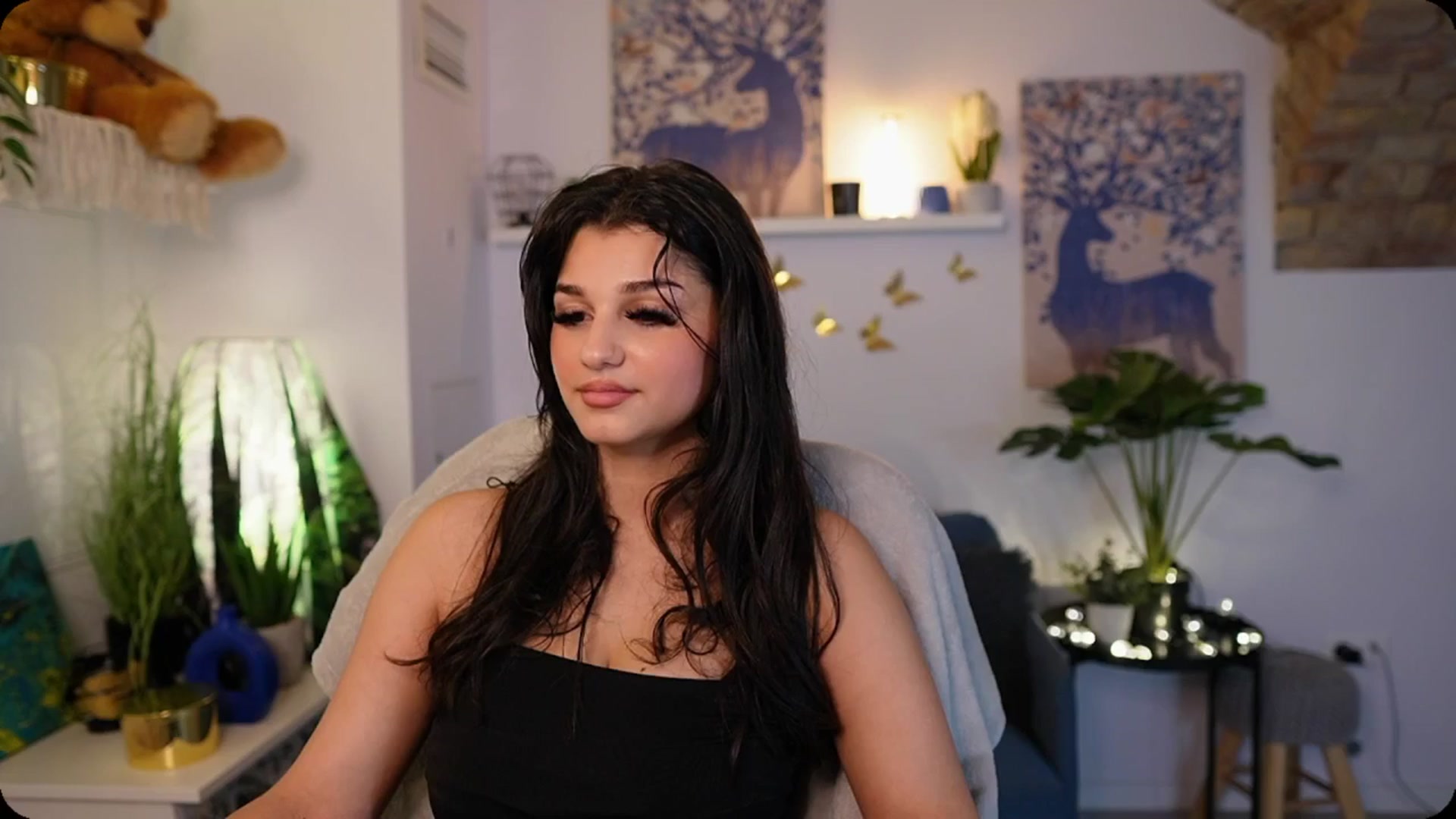 Gallery image thumbnail from Josie__Lynn's myfreecams stream on, 08/11/2025, 12:16 image 8 of 20