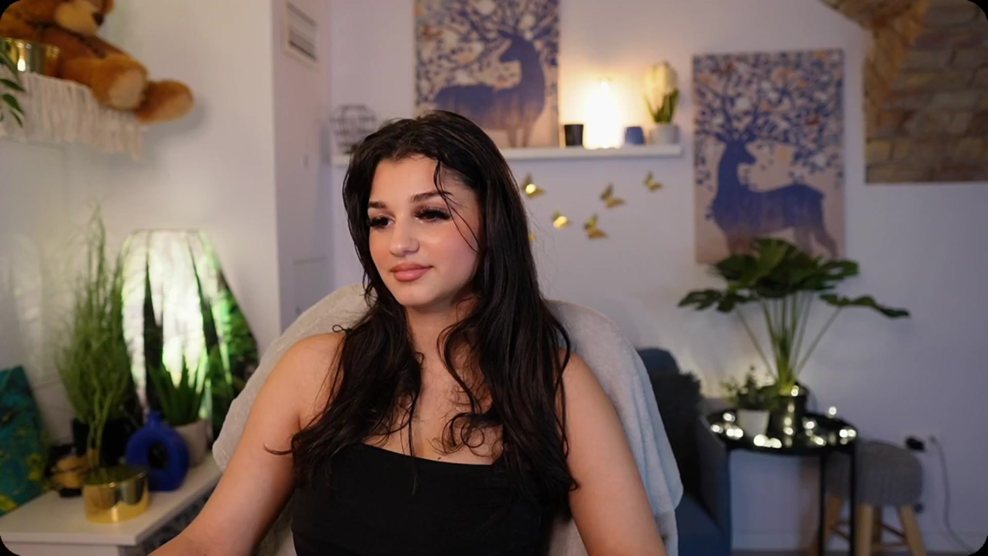 Gallery image thumbnail from Josie__Lynn's myfreecams stream on, 08/11/2025, 12:16 image 14 of 20