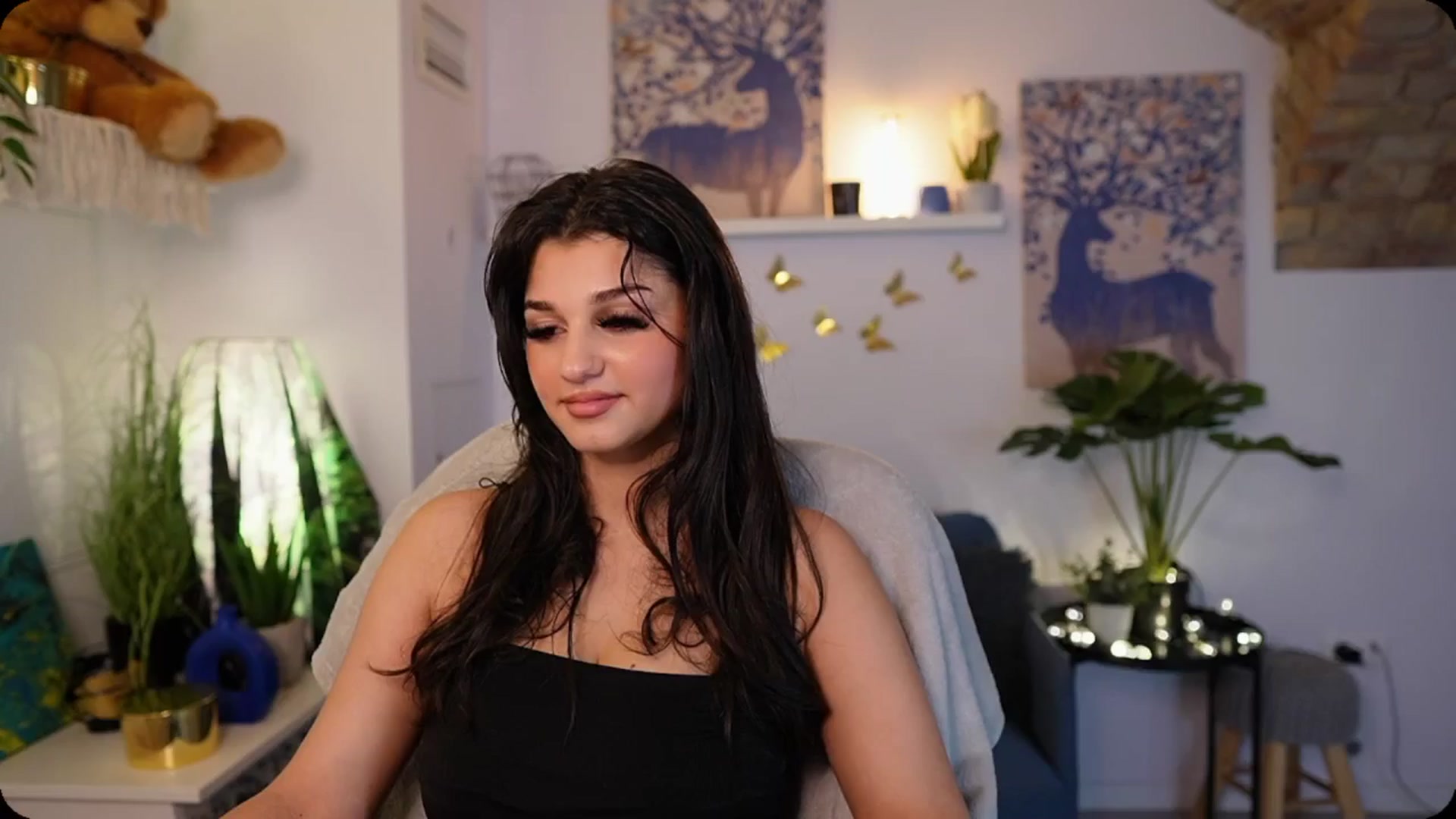 Gallery image thumbnail from Josie__Lynn's myfreecams stream on, 08/11/2025, 12:16 image 6 of 20