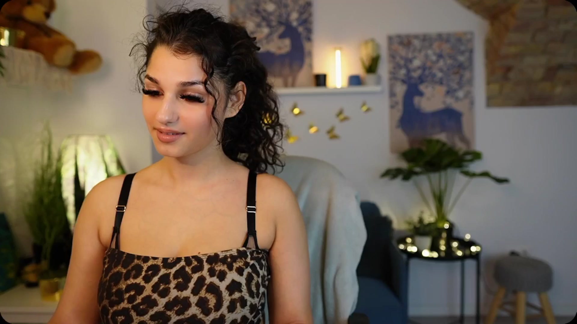 Gallery image thumbnail from Josie__Lynn's myfreecams stream on, 08/12/2025, 15:01 image 3 of 20