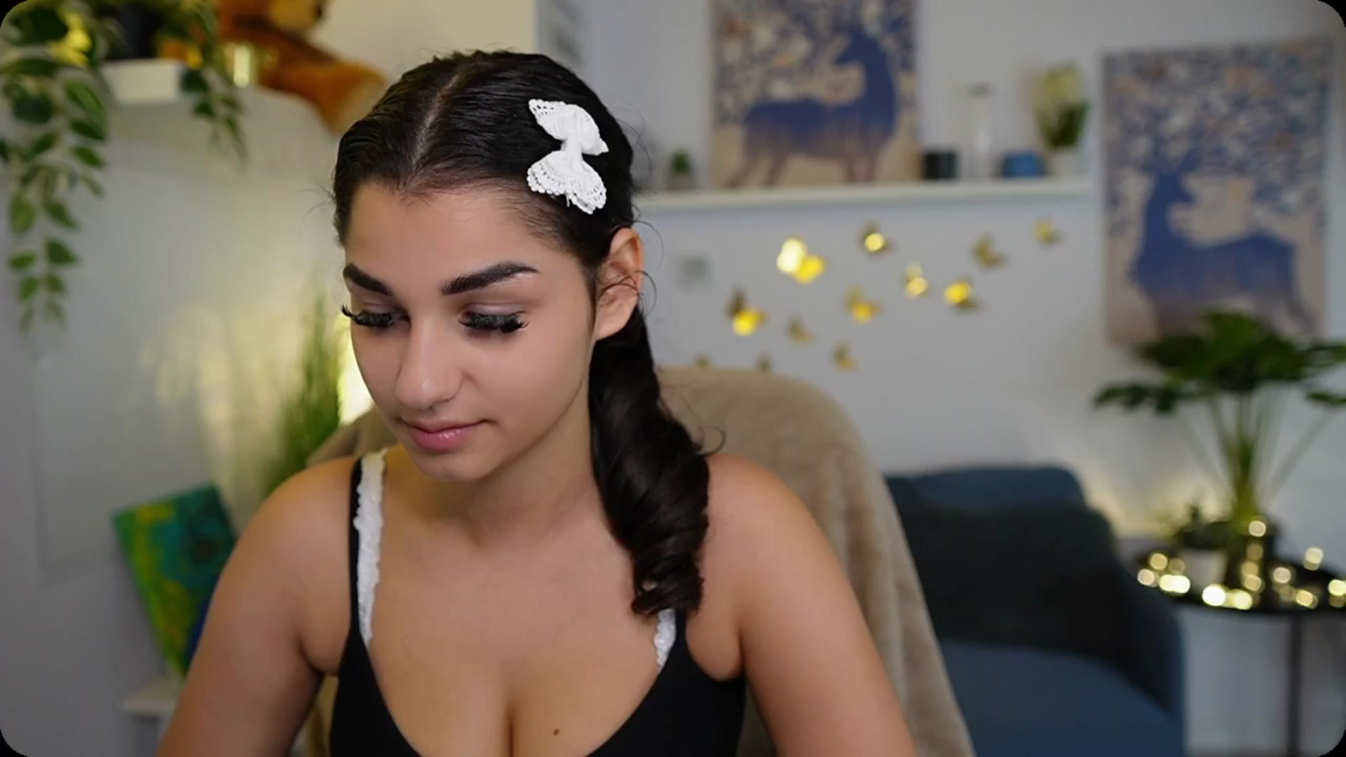 Gallery image thumbnail from Josie__Lynn's myfreecams stream on, 08/26/2025, 09:05 image 17 of 20
